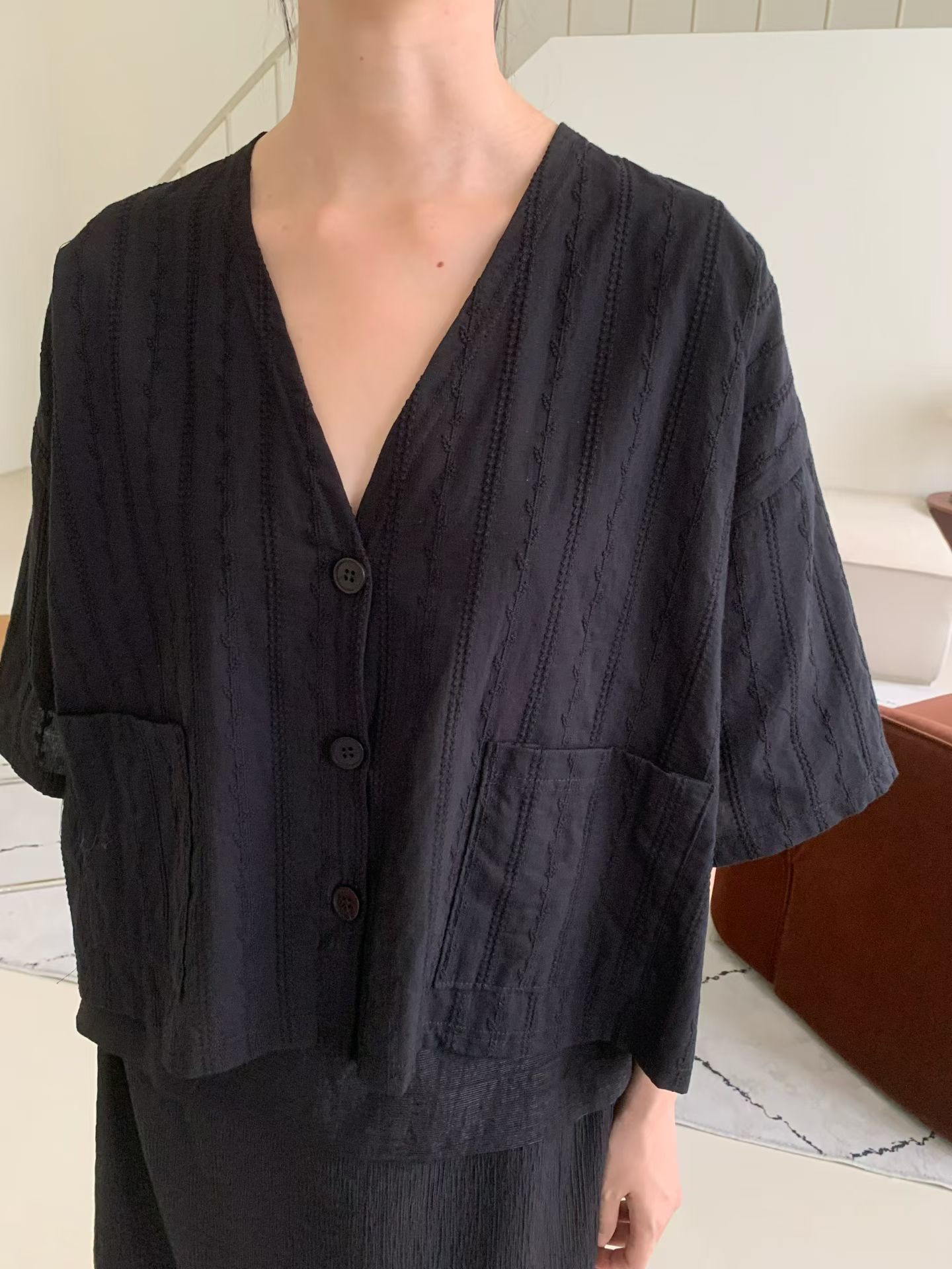 221325 兩袋暗紋外套