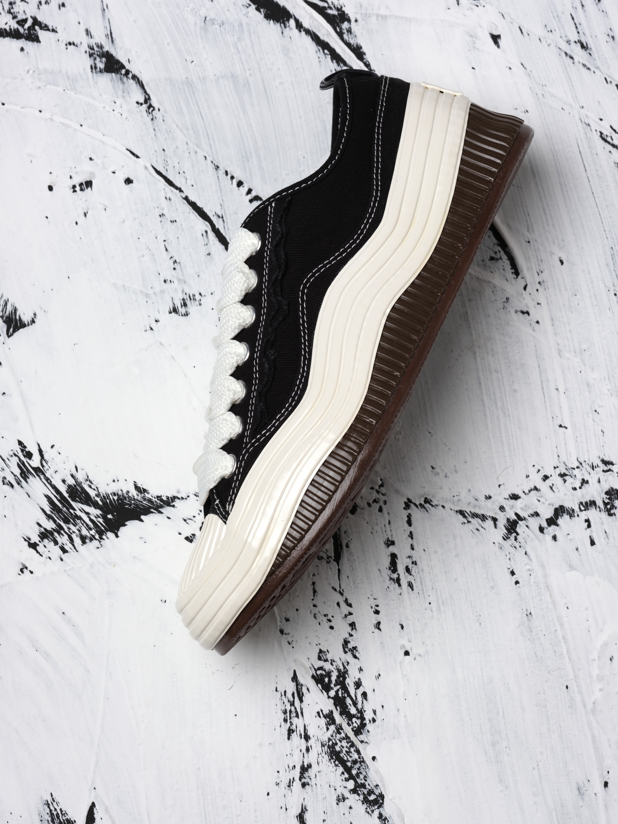 FIRST LOVE Lo (Black)