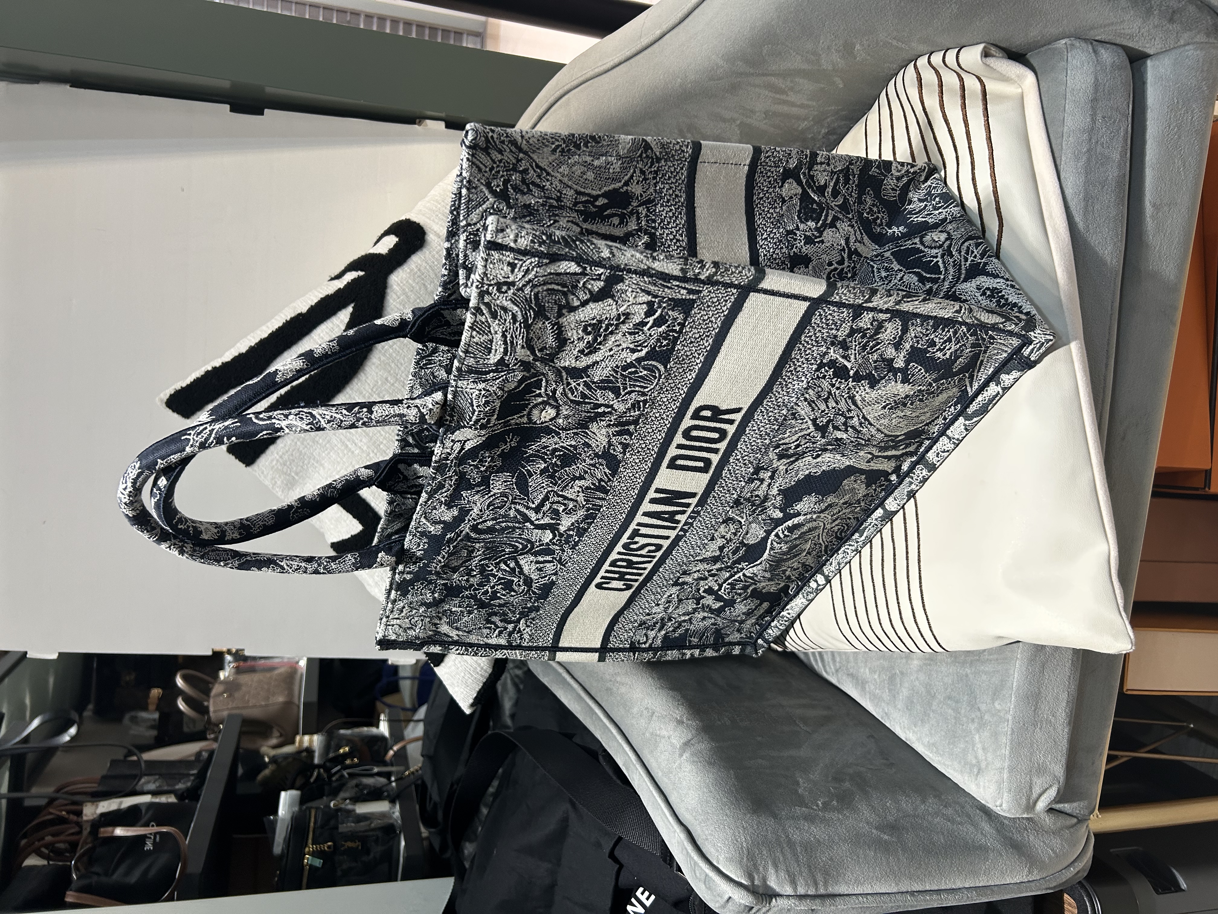 Dior Book tote Large Blue and Ecru Toile de Jouy Reverse Embroidery 100%Authentic, 98%New