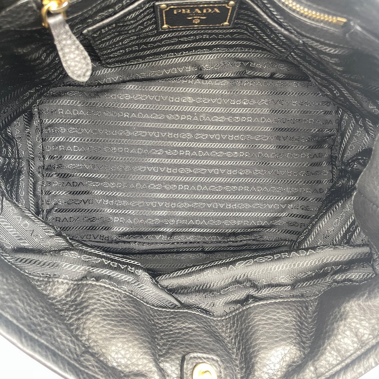 【預訂貨品】Prada 黑色尼龍tote bag