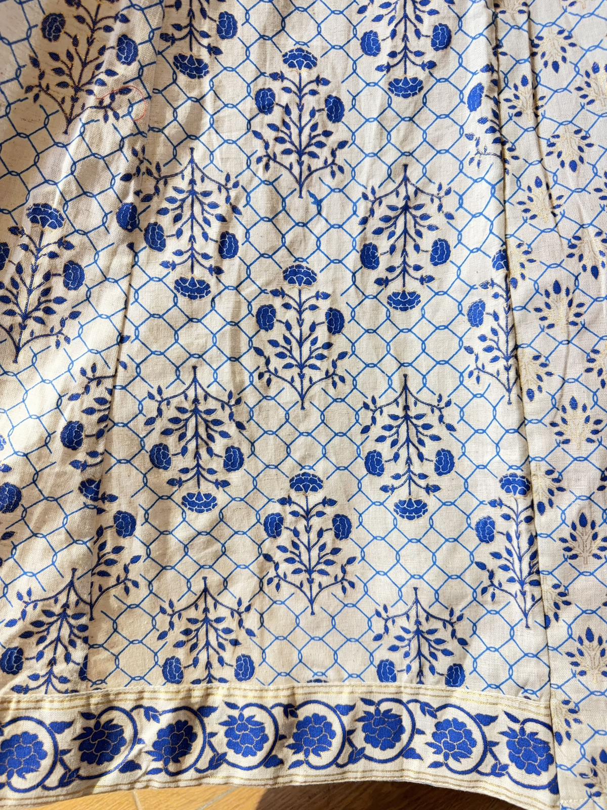 White Blue Heart-Neck 2-side OP 50" #1491