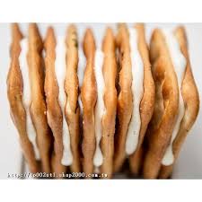 台灣製造【台灣上青】 牛軋糖蘇打夾心餅300g