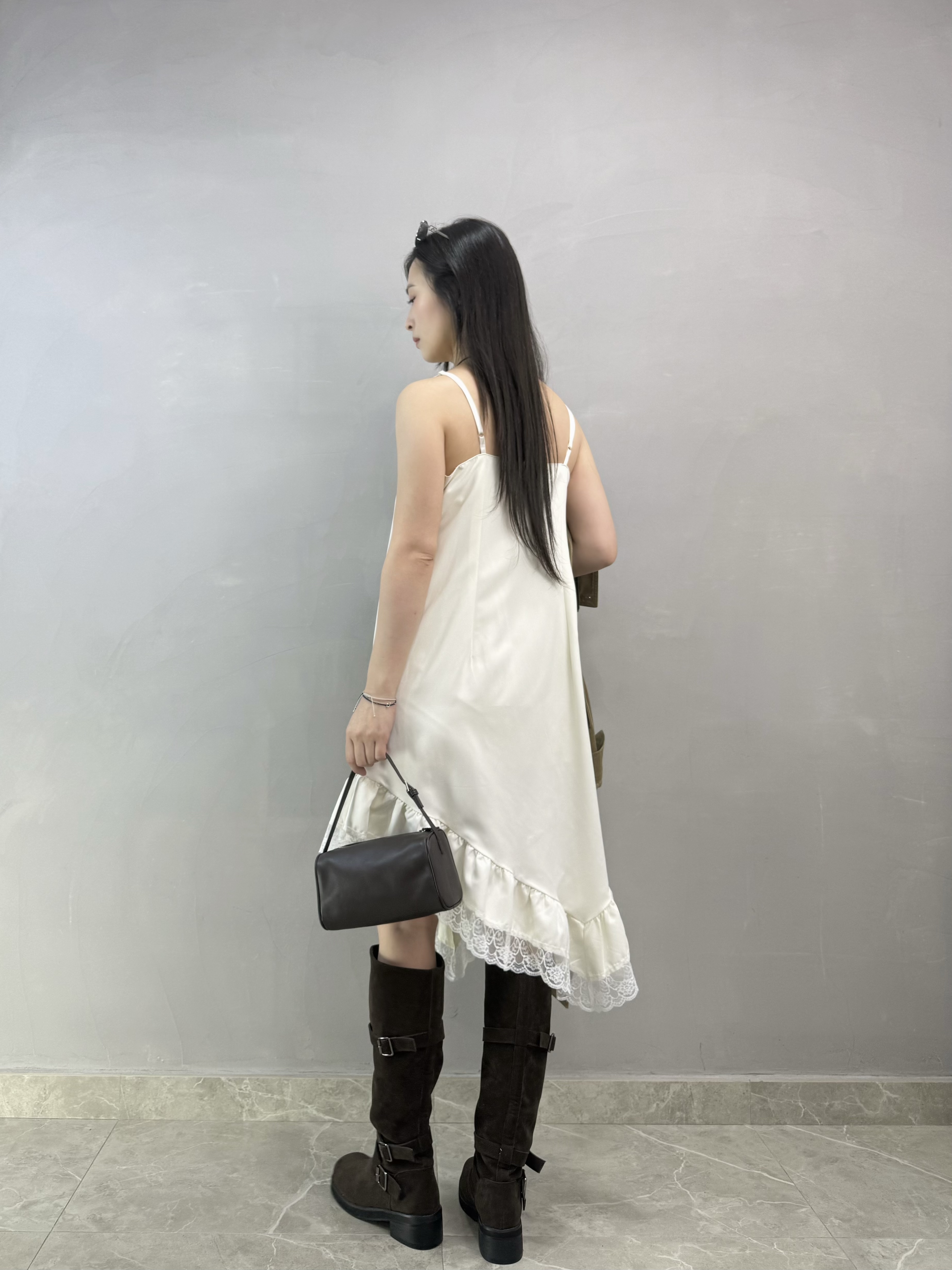 I20 吊帶斜cut lace Ops