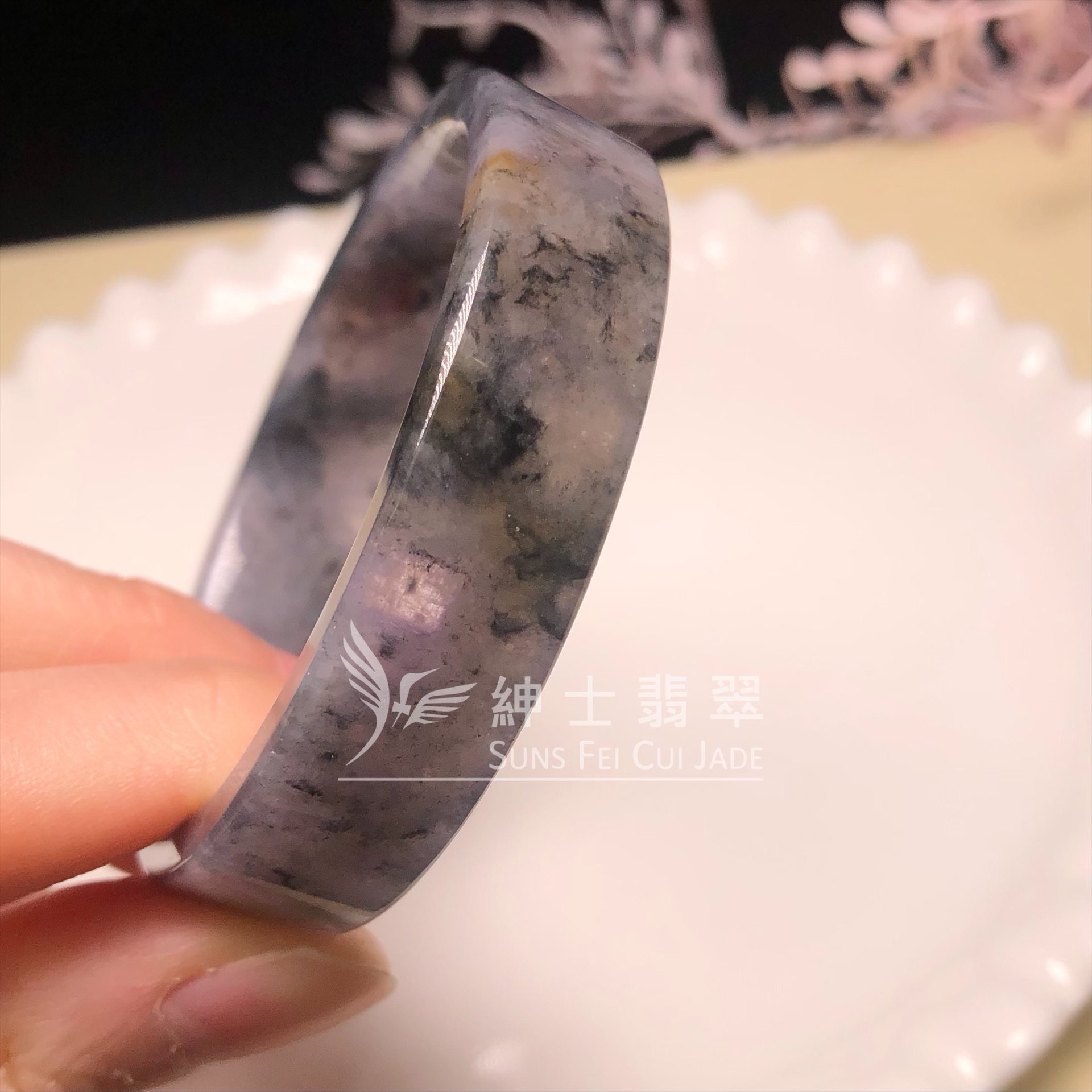C06212 山水紫底烏雞飄黃方鐲50.1