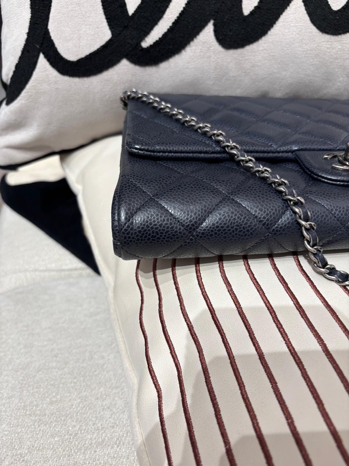 Chanel flap bag navy 荔枝牛皮 W27.5x18cm 100%Authentic ,95%new  ✅21 card✅dust bag✅盒 