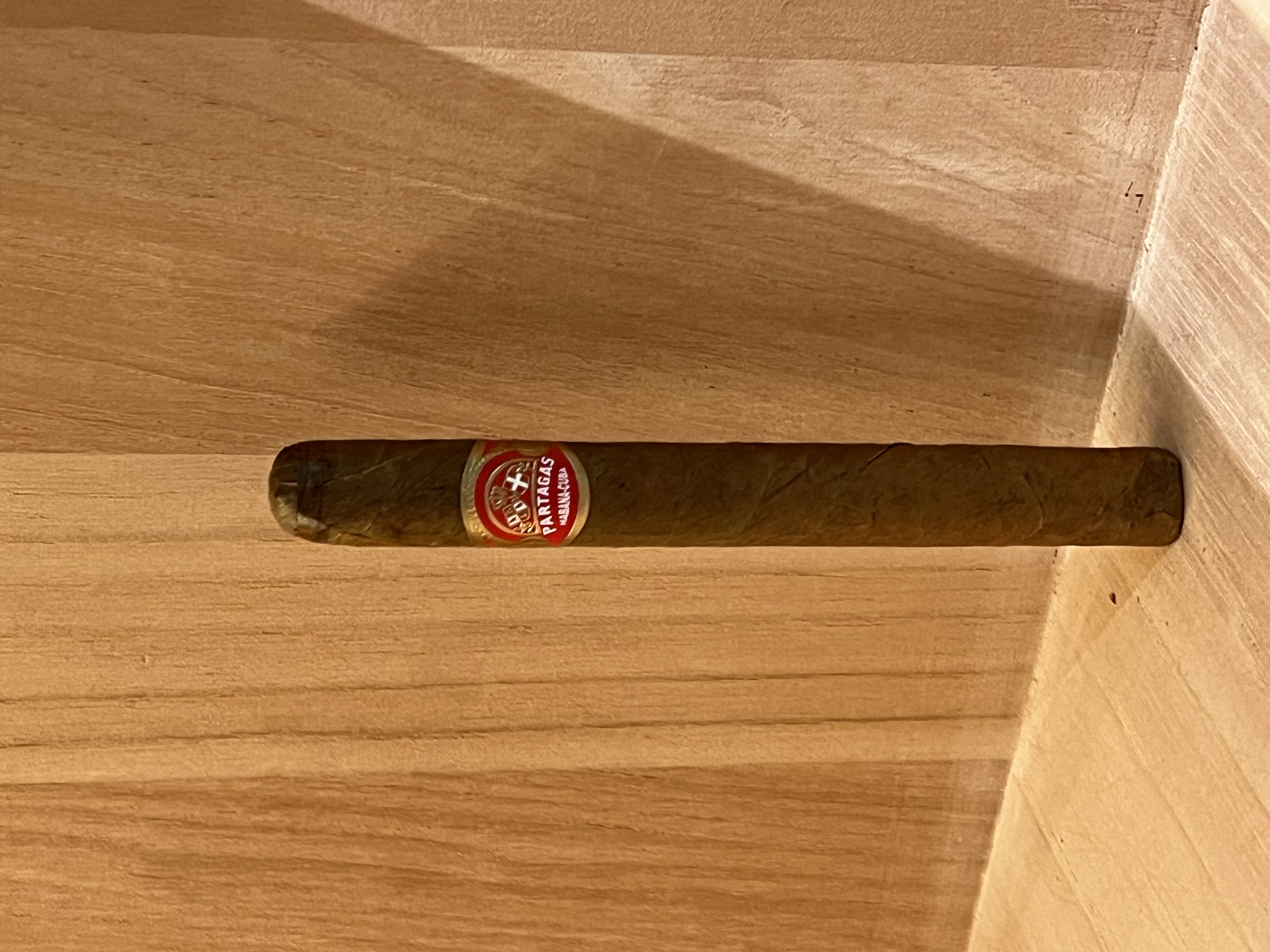 PARTAGAS SERIE帕特加斯超帕 （單支）