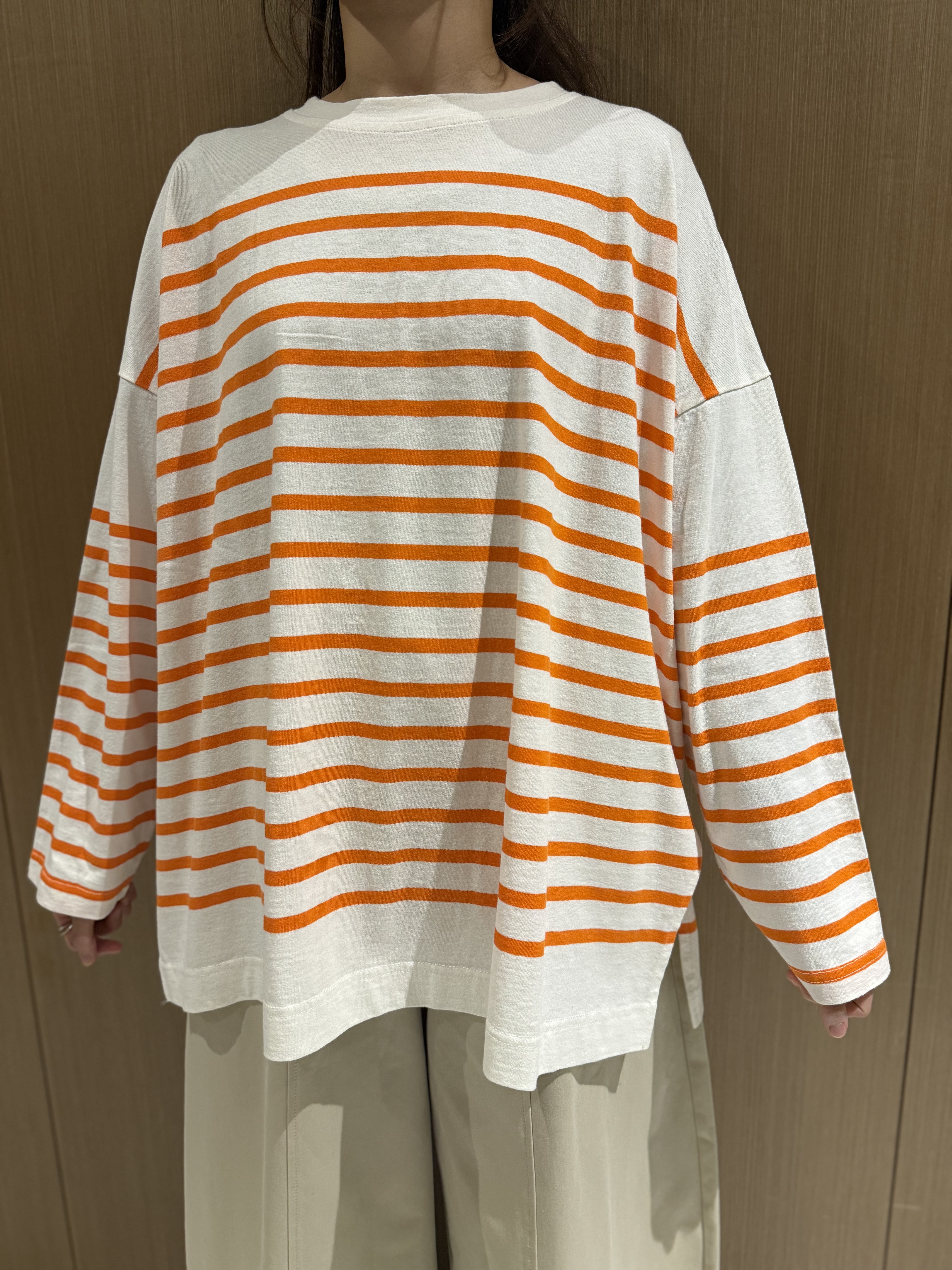 𝐨𝐯𝐞𝐫𝐬𝐢𝐳𝐞𝐝橫間𝐭𝐞𝐞