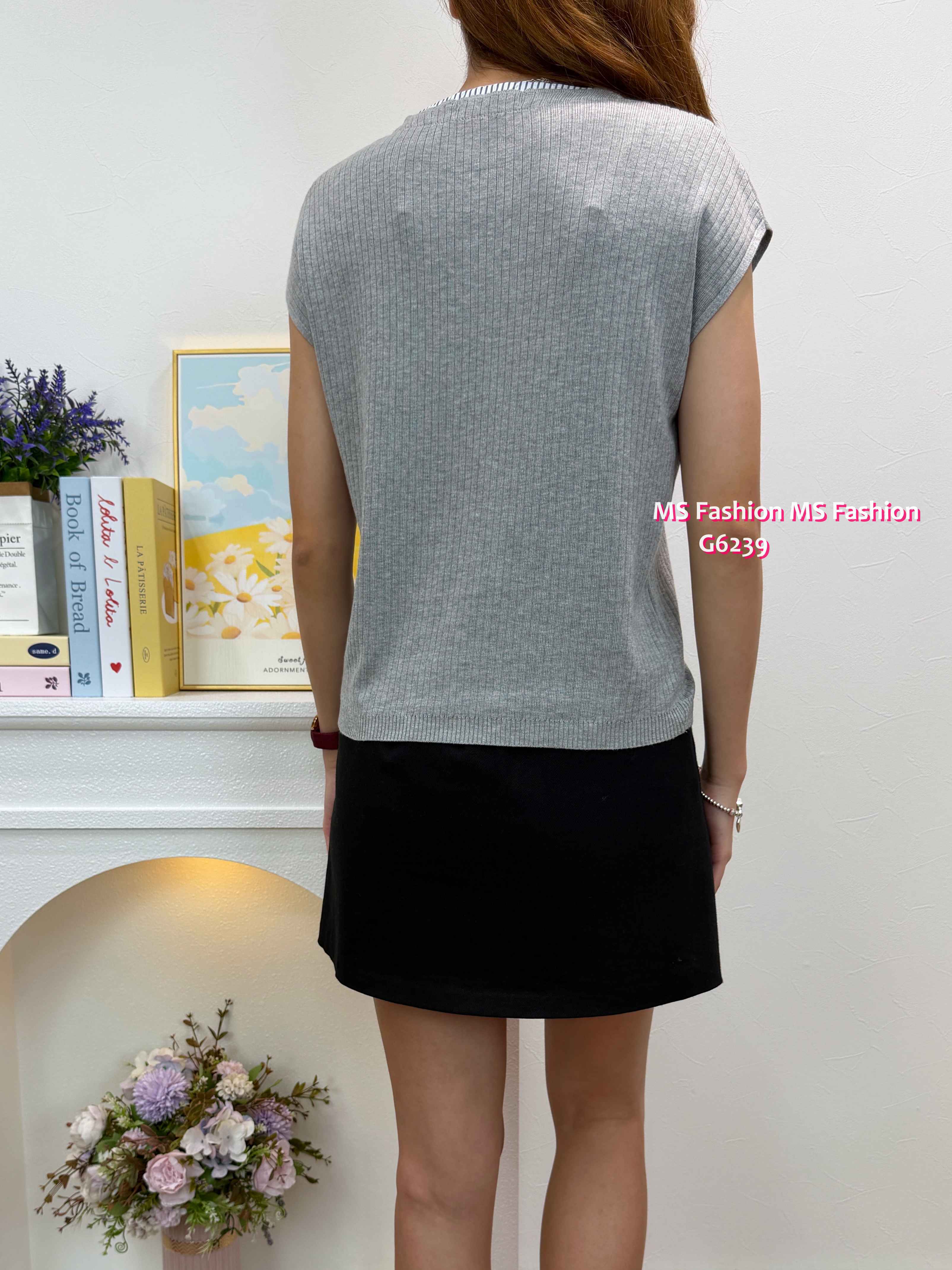 G6239 韓國🇰🇷V領拼布top