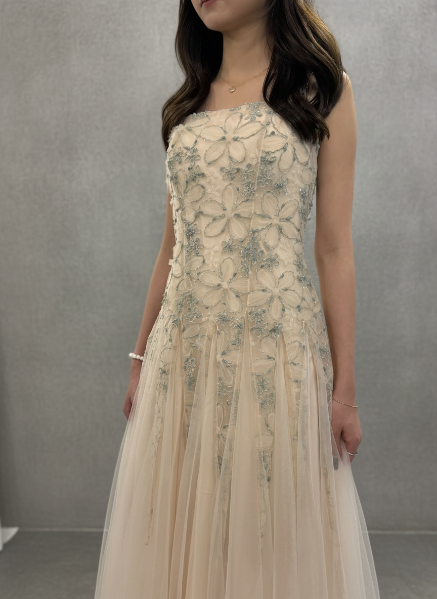 優雅蕾絲刺繡晚禮服