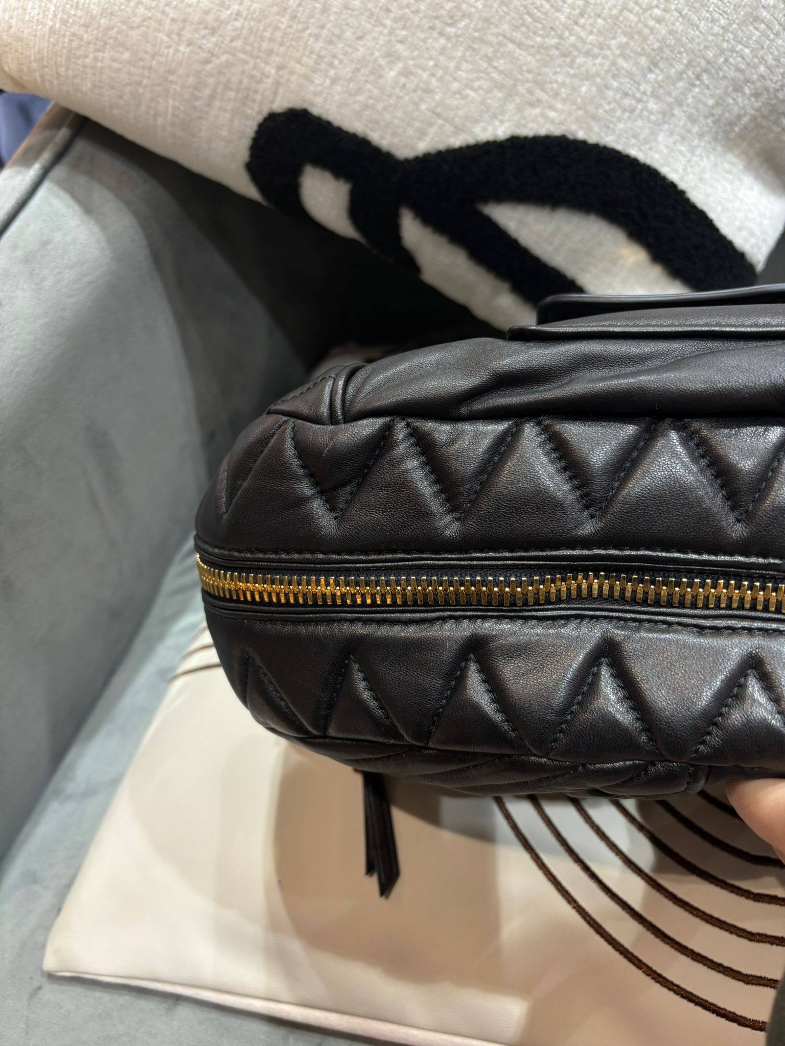Miu Miu Hobo Bag Nappa Leather Shoulder Bag 100%Authentic, 98%New ✅Dust bag