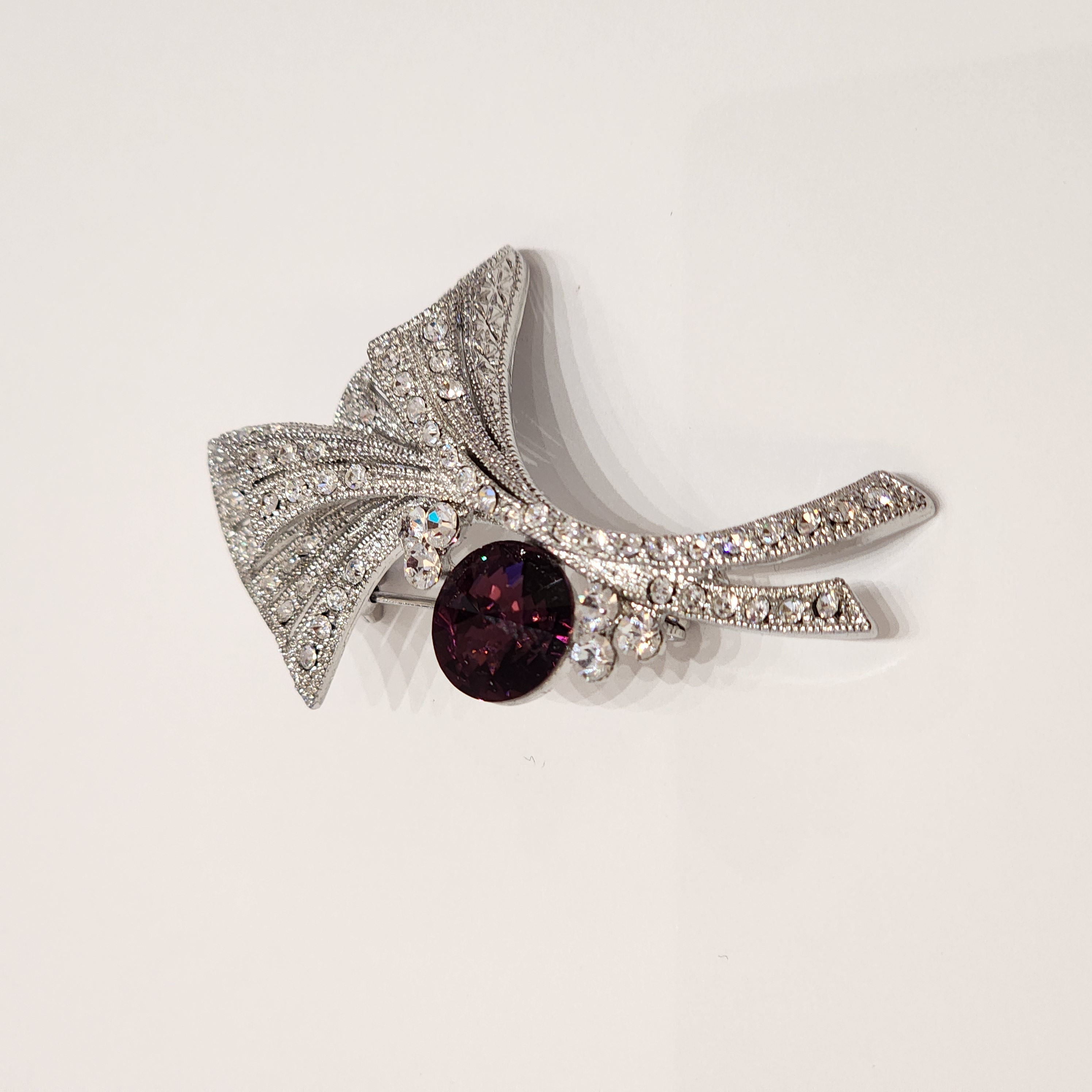 SWAROVSKI STONE GINGKO LEAVES BROOCH