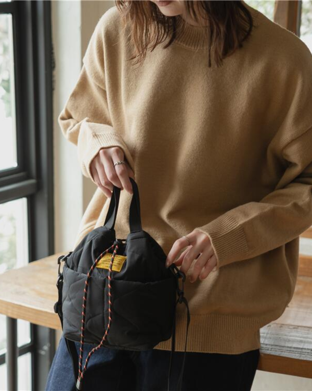 日本代購【 2026新色 日本直送 KIU 輕量 防潑水 2WAY 夾棉斜預袋 2way padded mini bag 】﻿