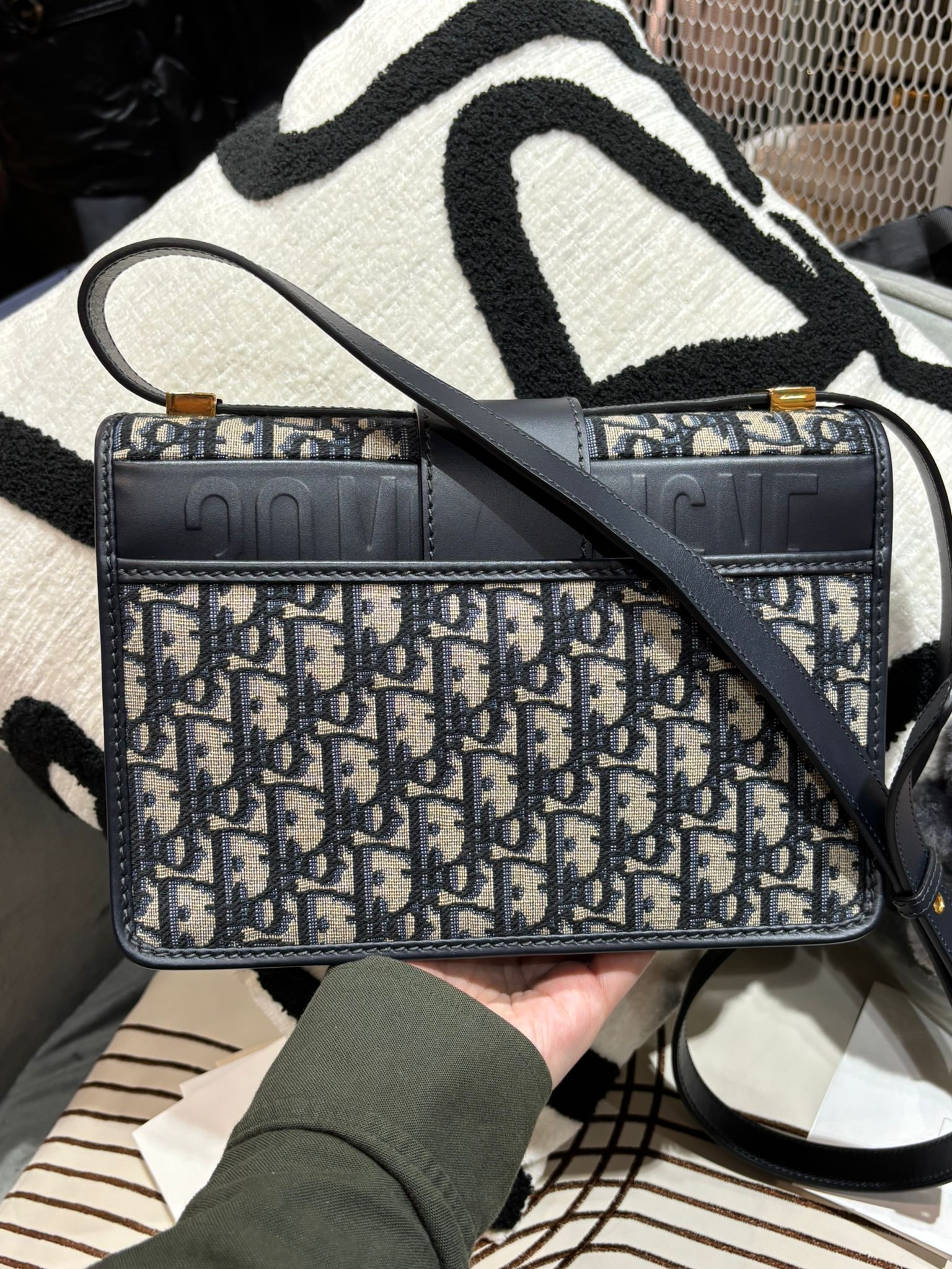 DIOR Oblique 30 Montaigne Shoulder Bag 100%Authentic, 98%New ✅ certificate✅dust bag✅Box