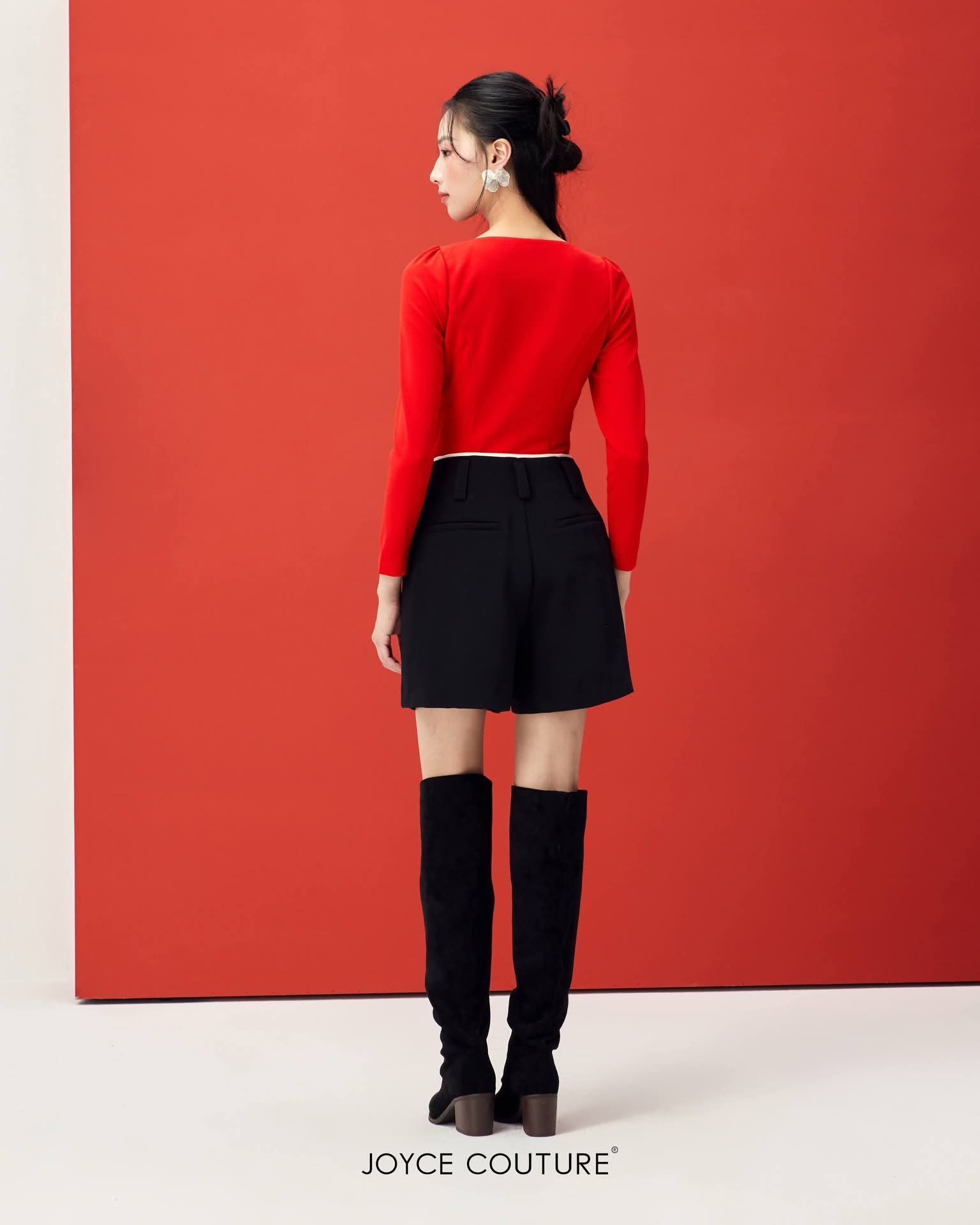 四方领自带胸垫上衣 T0773