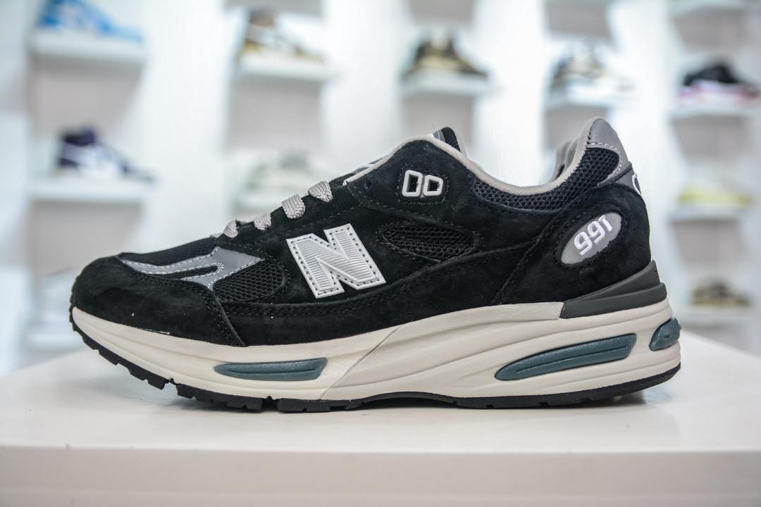 New Balance 991 V2 U991BK2