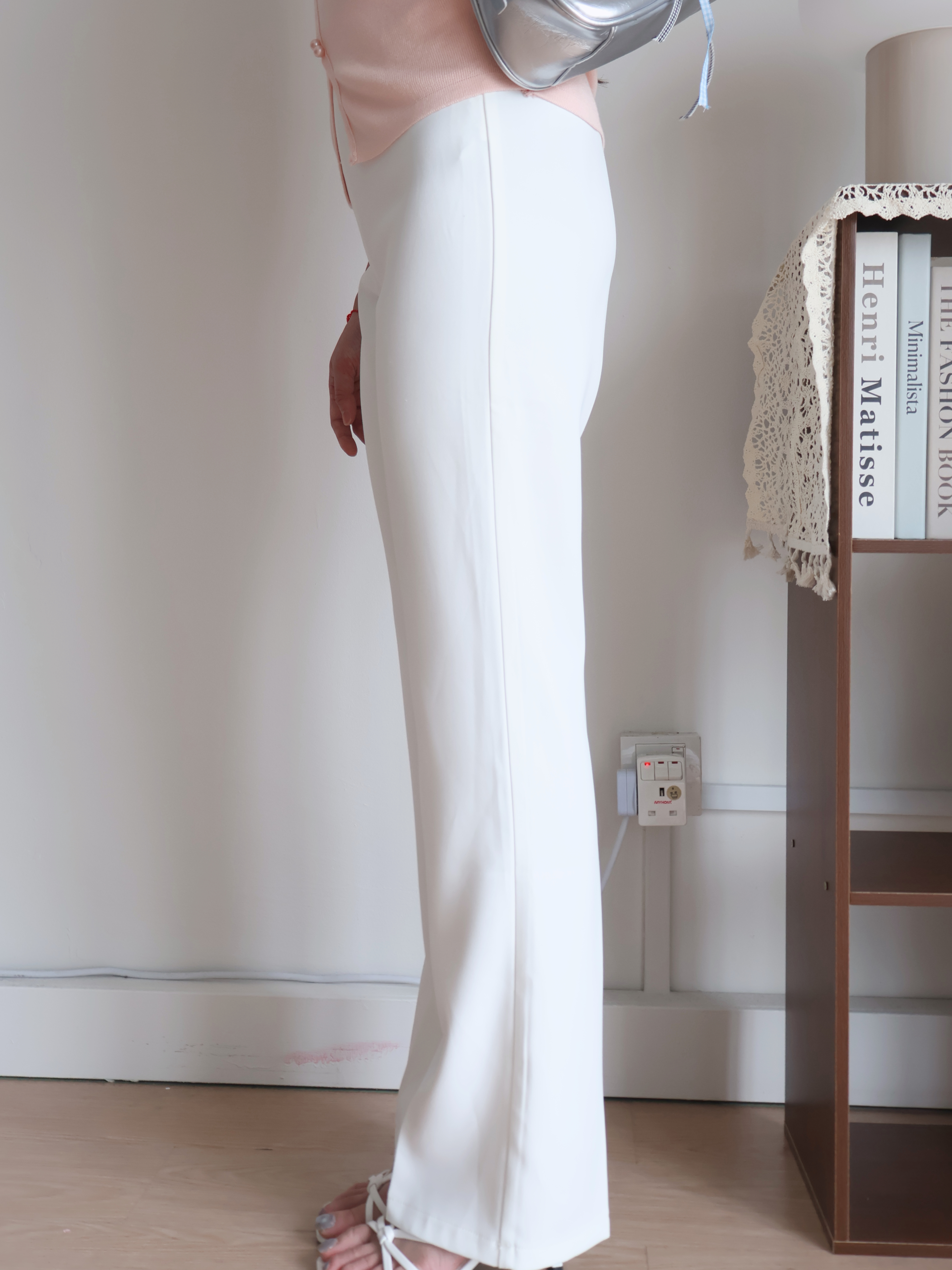 (DEFECT) SL32 Flared Pants | White