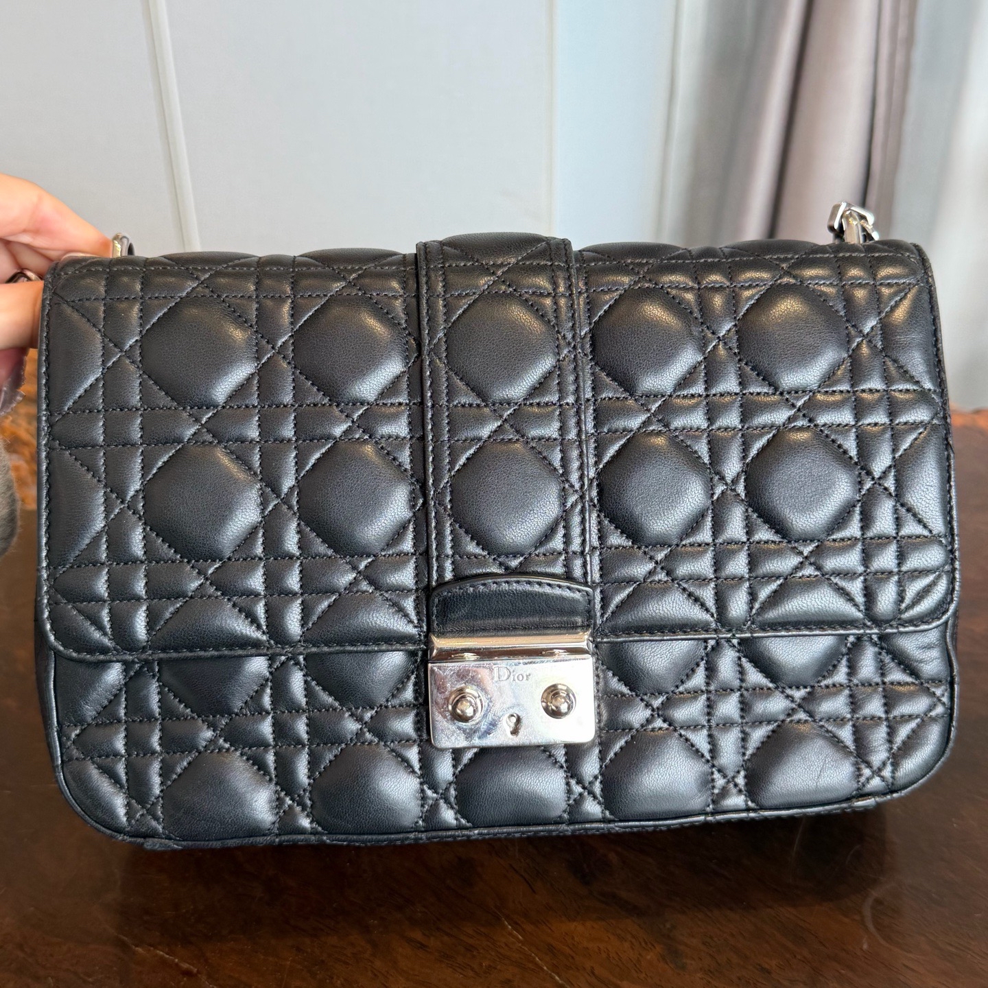 【預訂貨品】Dior黑銀金屬藤格紋羊皮包