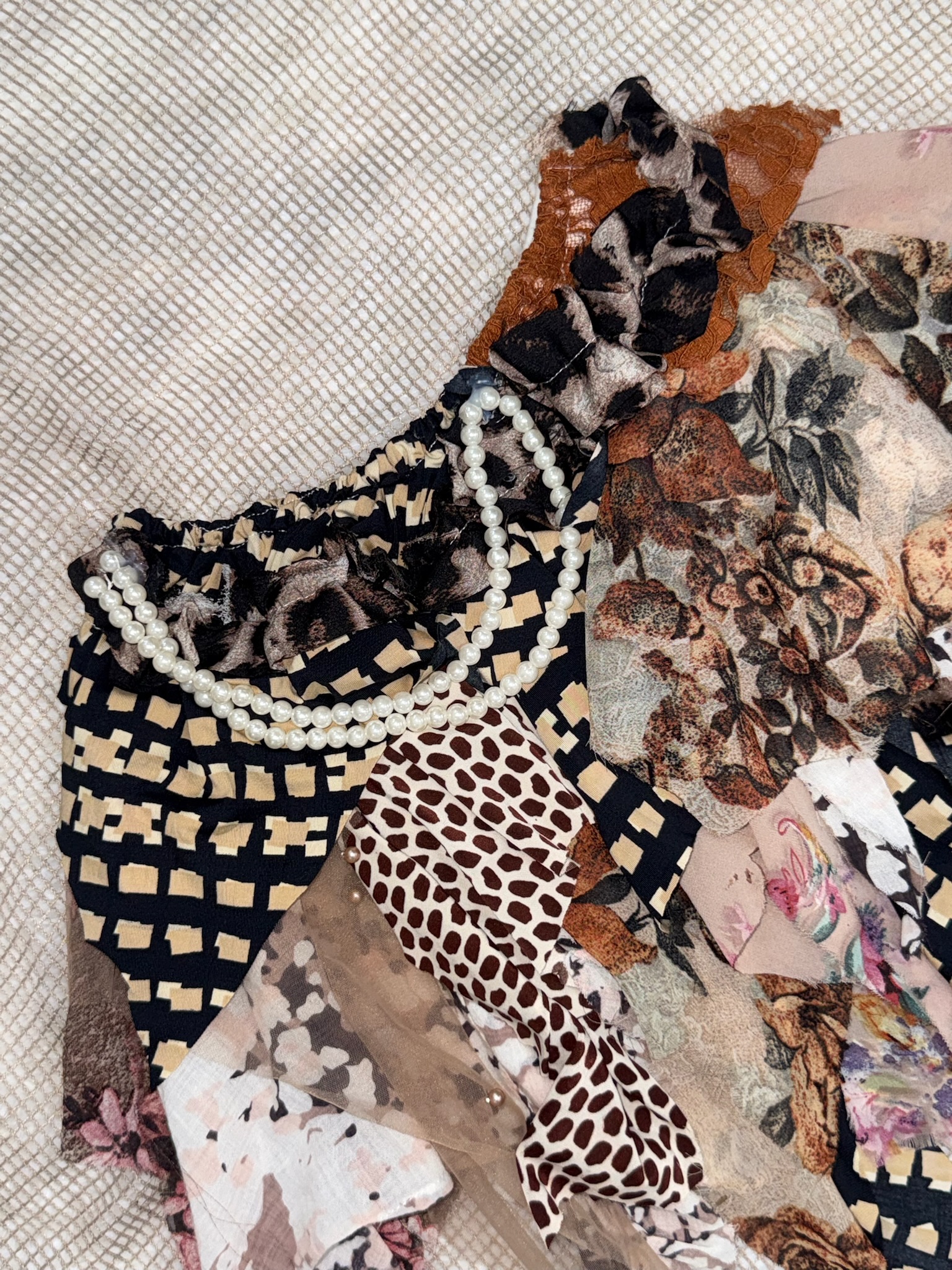 Fairy Grunge Pearls Mixed Remade Skirt [Brown Floral]