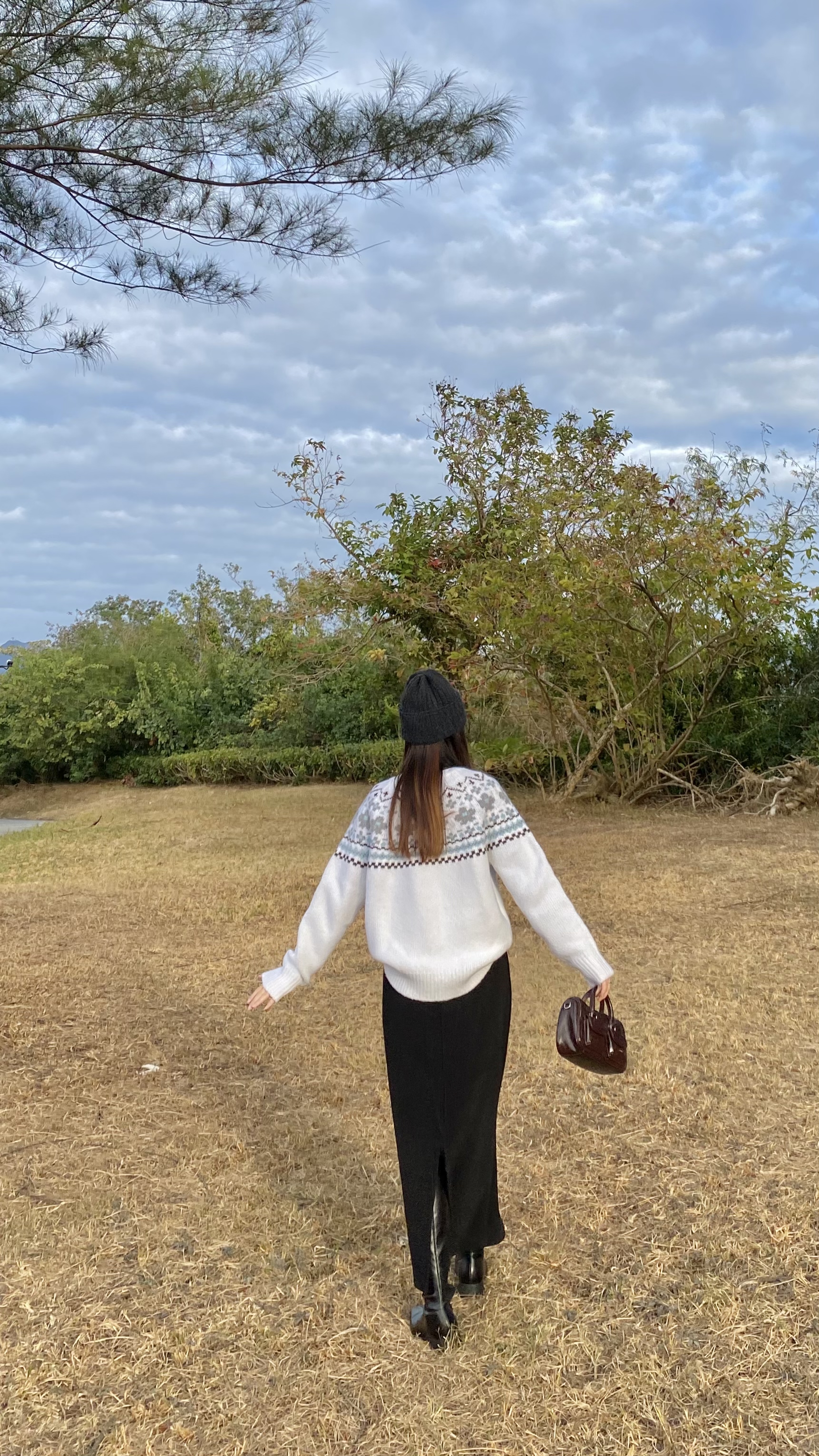 氛圍感圖騰冷衫 現貨