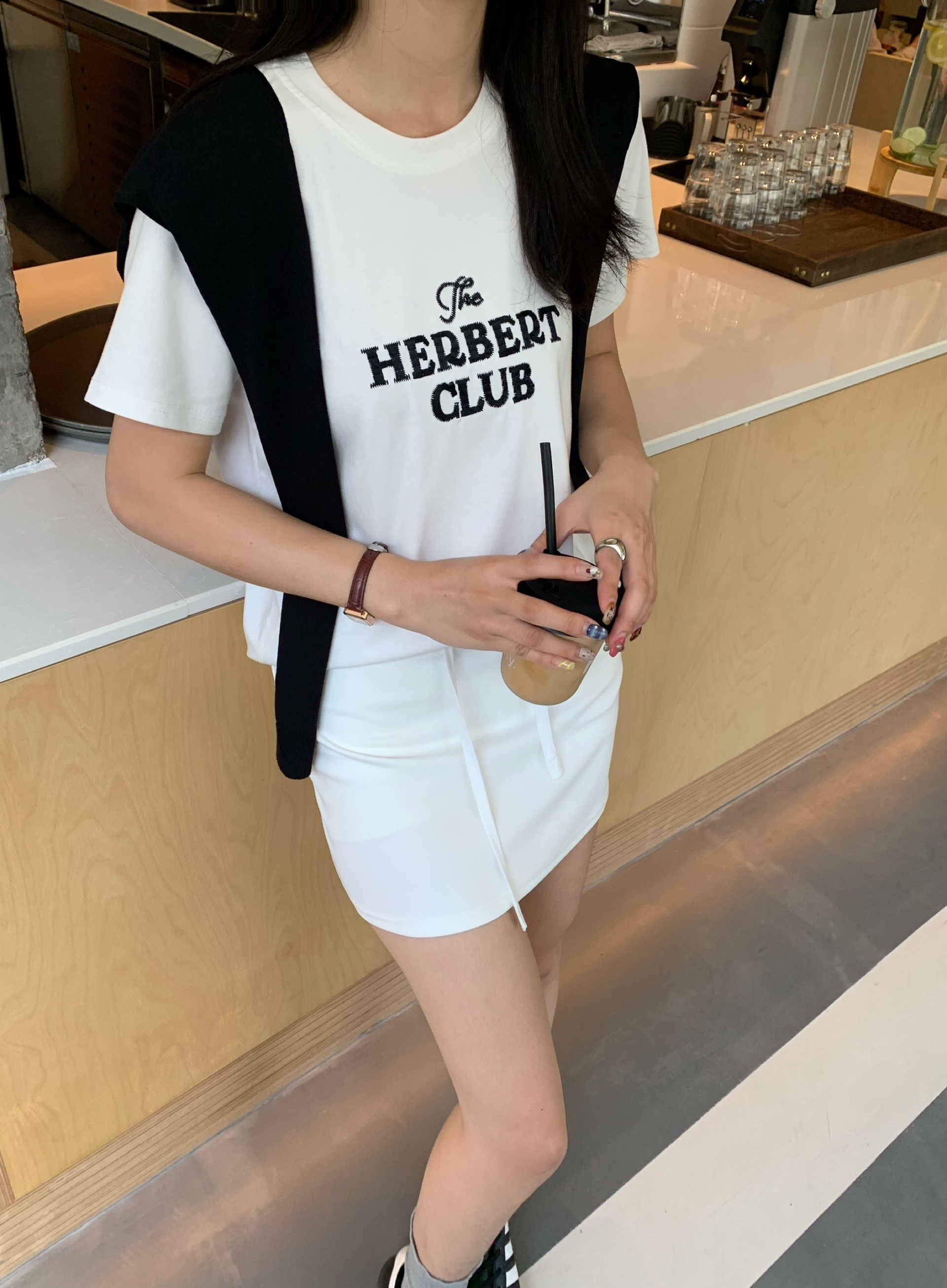 The Herbert Club Letter Embroidery Top+Shawl+Skirt Sets 撞色刺绣字母休闲 3 件套 （3 colours）