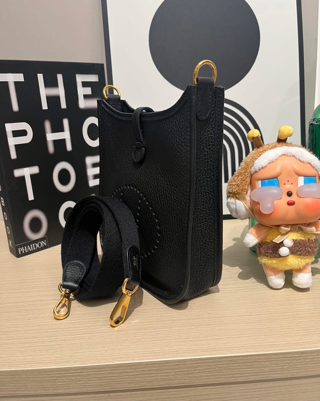 Hermes mini evelyne ,STAMP Z 100%Authentic, 98%New ✅收據✅Dust bag✅box