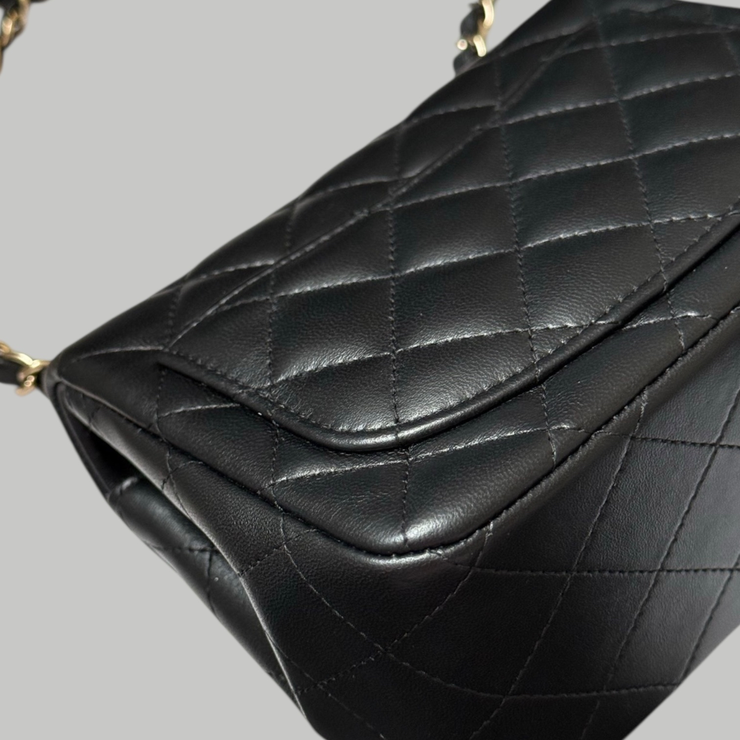 Chanel Lambskin square金扣方胖
