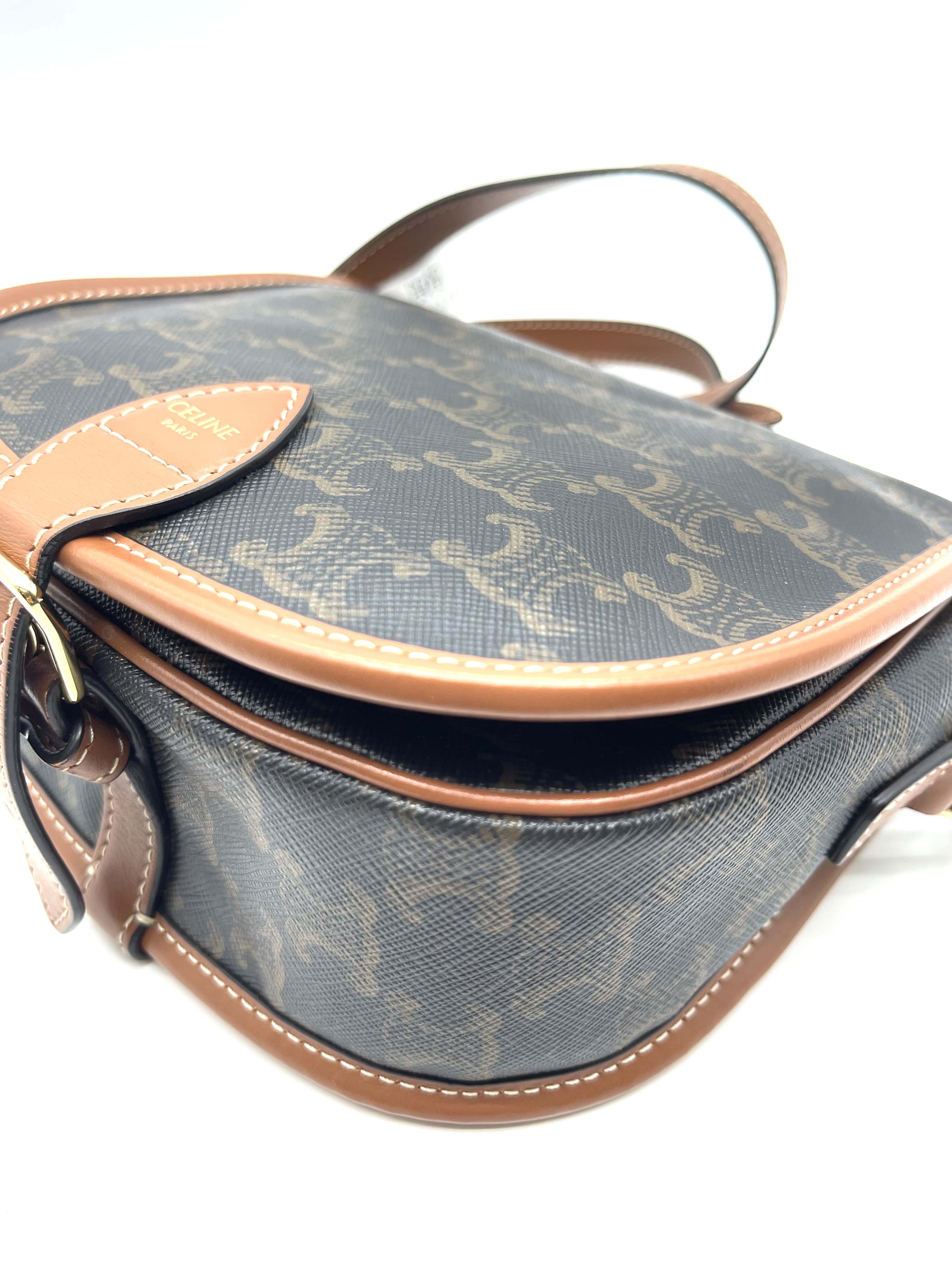 Pre-owned Celine Triomphe Canvas Folco/ Product Code: 26032001