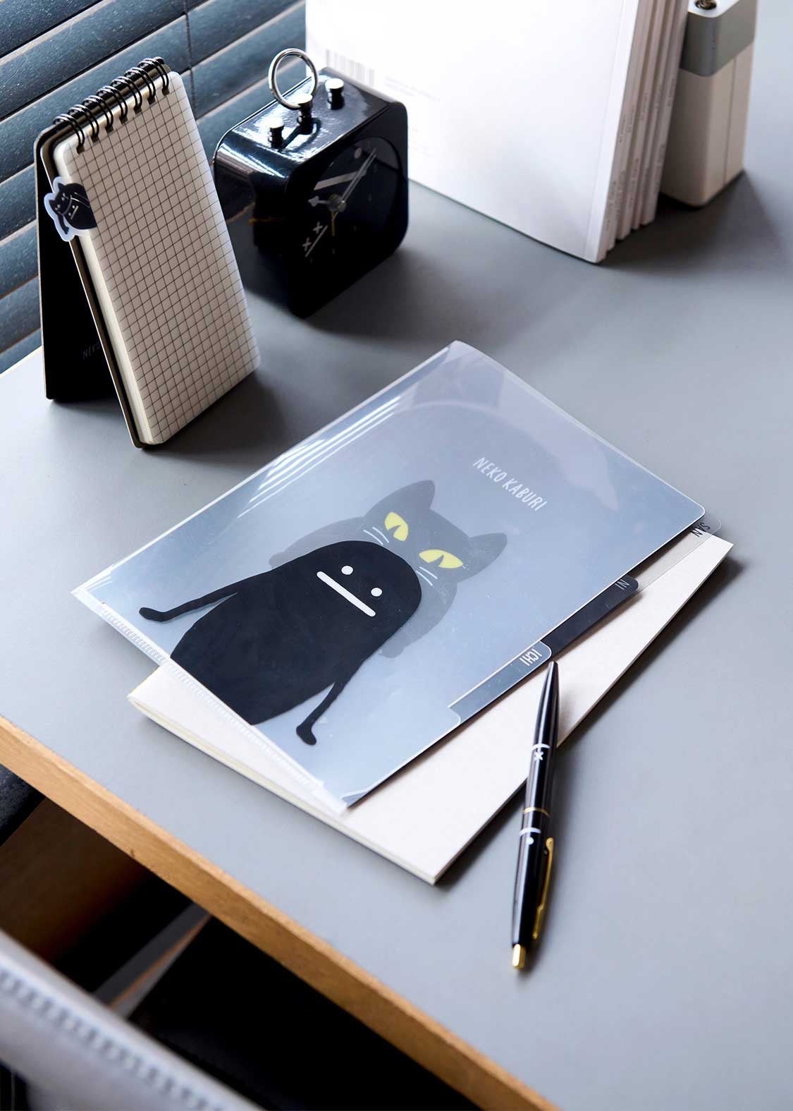 📦訂購 日本限定 graniph Beautiful Shadow A5 File 三層袋透明文件夾 