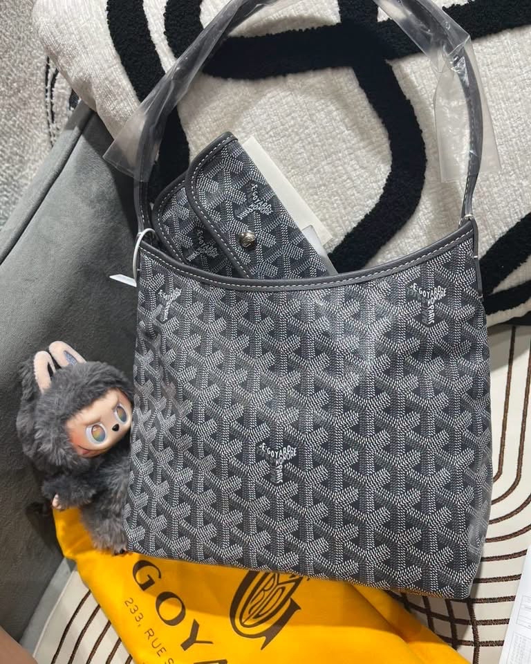 全新 Goyard boheme mini hobo bag grey 100%Authentic,100%new全新  ✅收據✅dust bag✅booklet