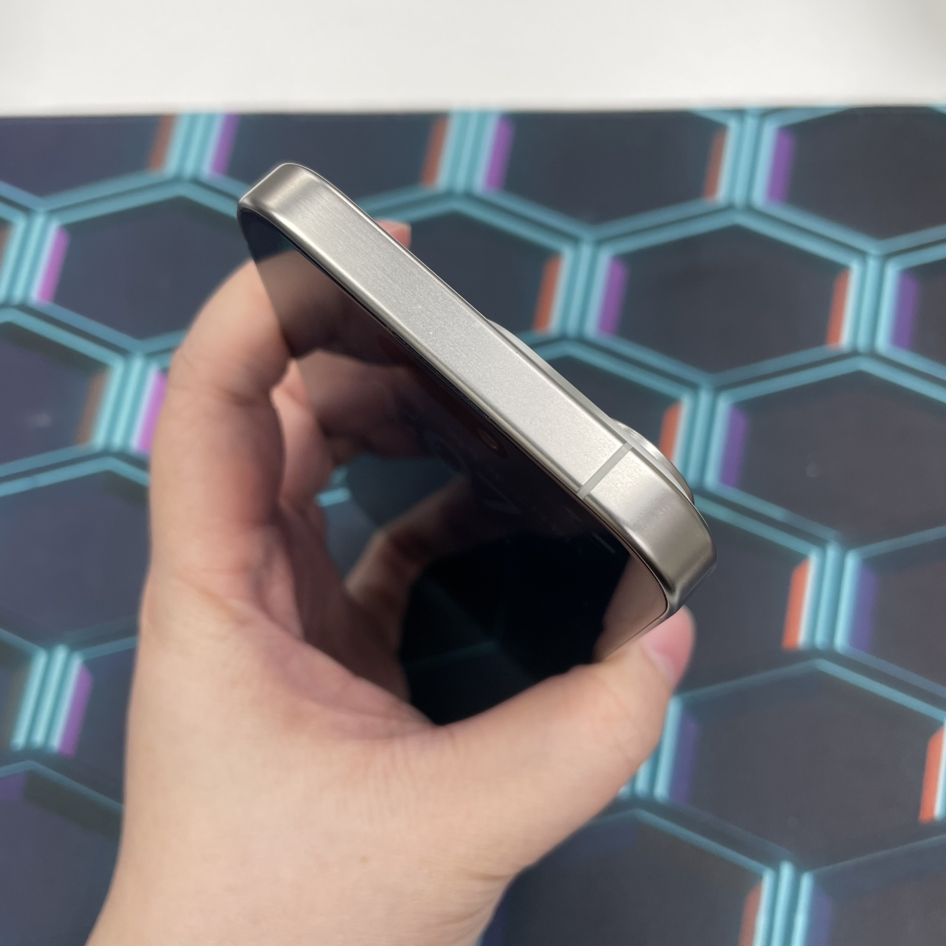 *6413 15 pro 完美機 256GB 電85 白色 white