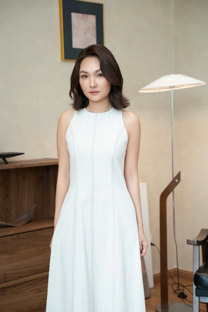 SS-Y686 IN-HOUSE STREAMLINED SILHOUETTE DRESS