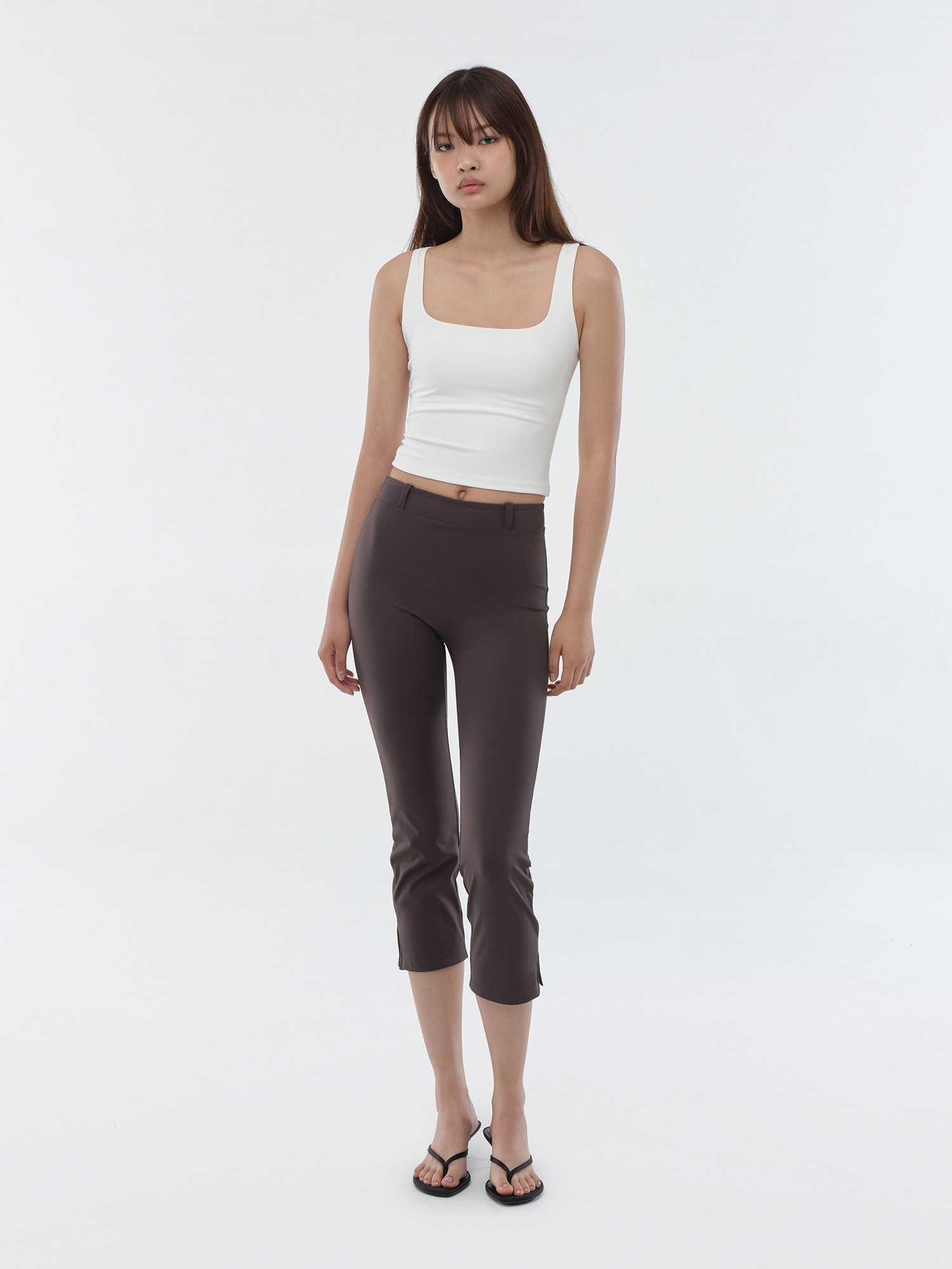 預購_Square-neck Cap Built-in Tank top by Conch
