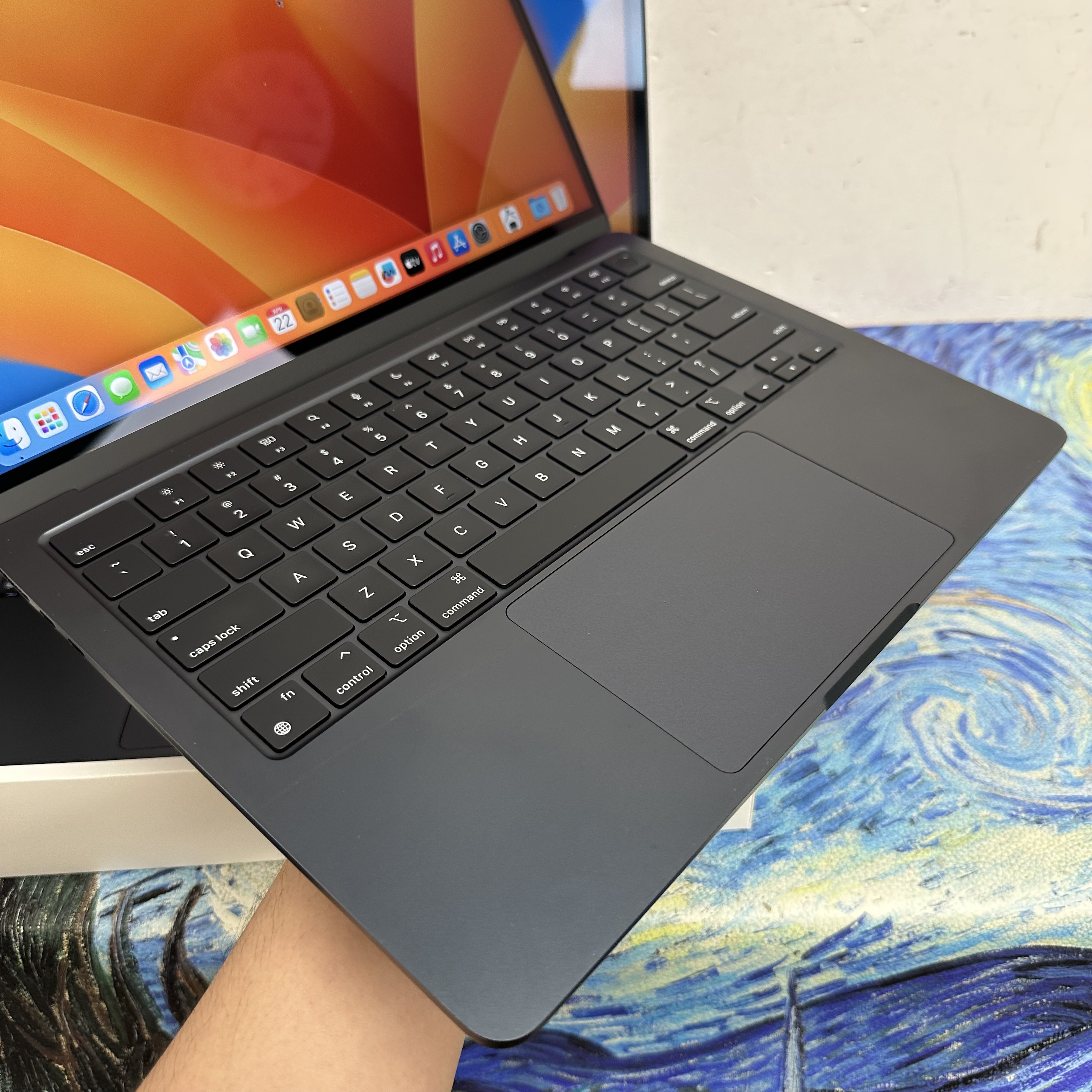 APPLE  MacBook Air M2 2023 M2 CPU/8GB Ram/512GB SSD/8核心GPU/Liquid Retina Mon/13.6吋/ 藍色/ Gaming Laptop / Notebook/ PC / Laptop / MacbookAir / MacBook Pro / MacBookPro /勁靚機