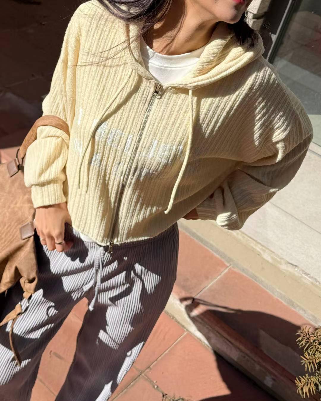 雙拉鏈印字直紋外套