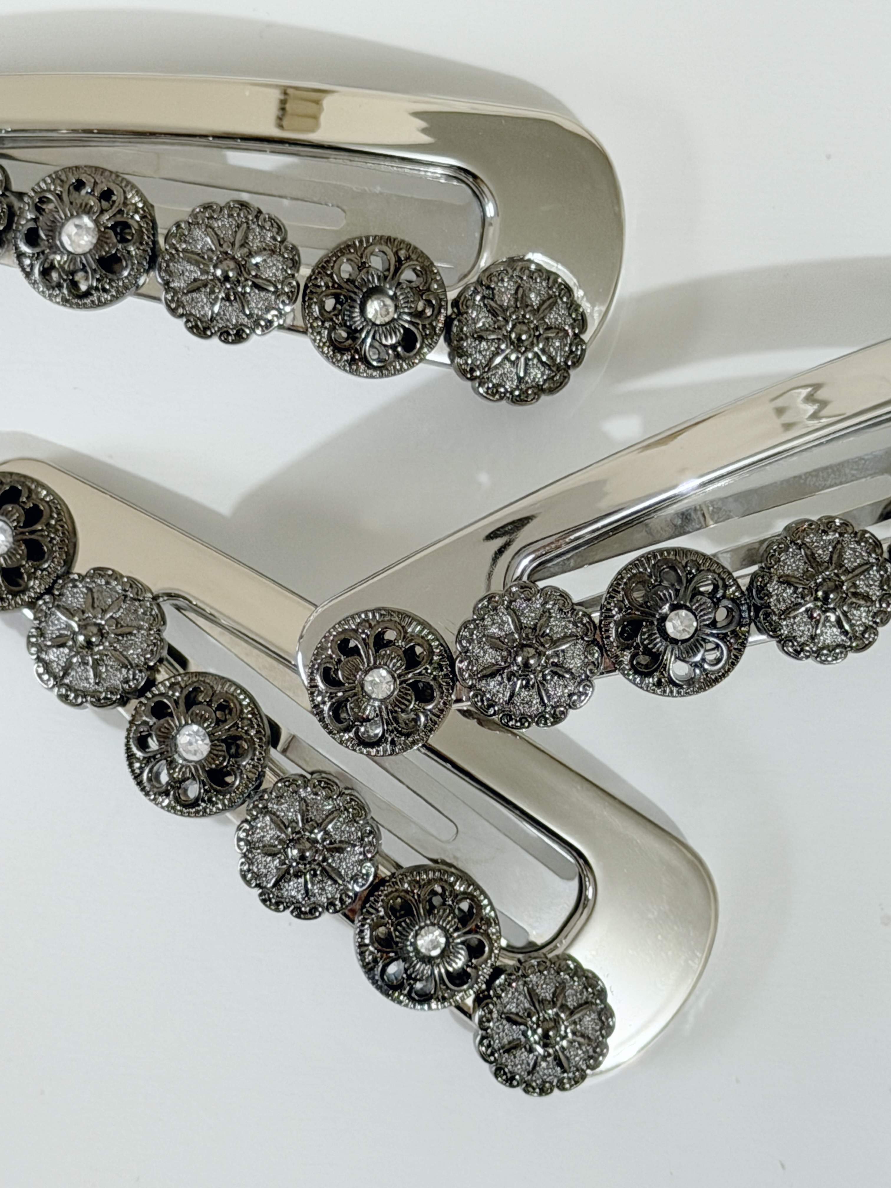 復古鈕扣髮夾/鏡面銀色 6cm長