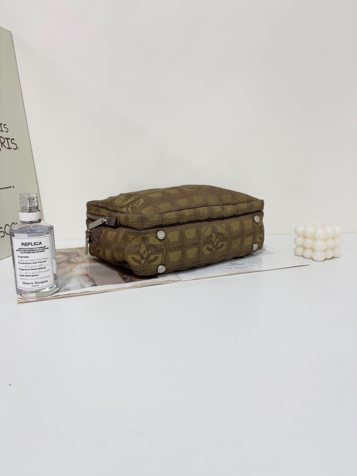 【預訂貨品】Chanel啡色冰格腋下包