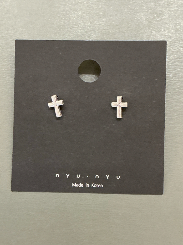 Nnu Vintage Cross Stud Earrings