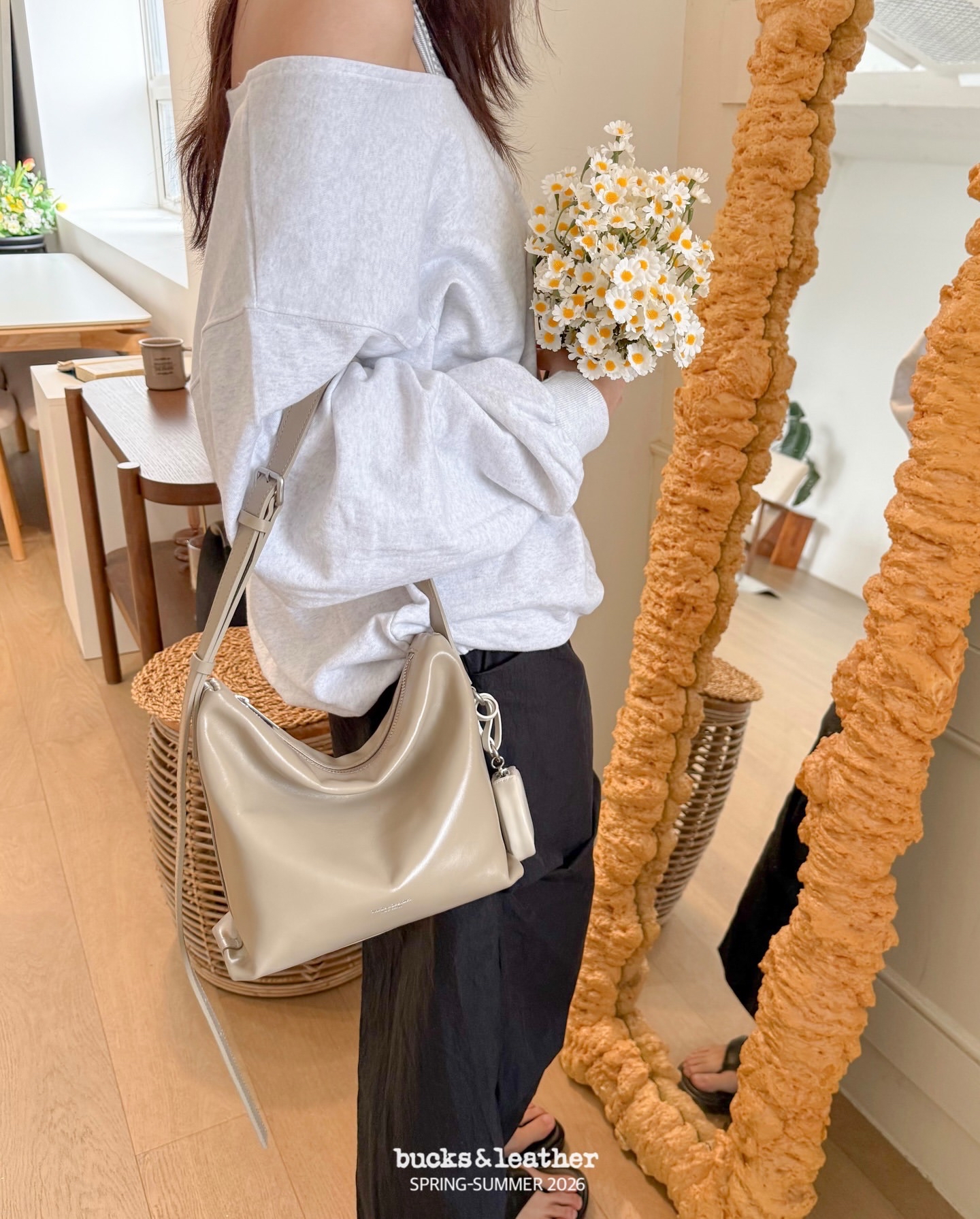 預購_牛皮亮面 Low Bag (S) By Bucks & leather