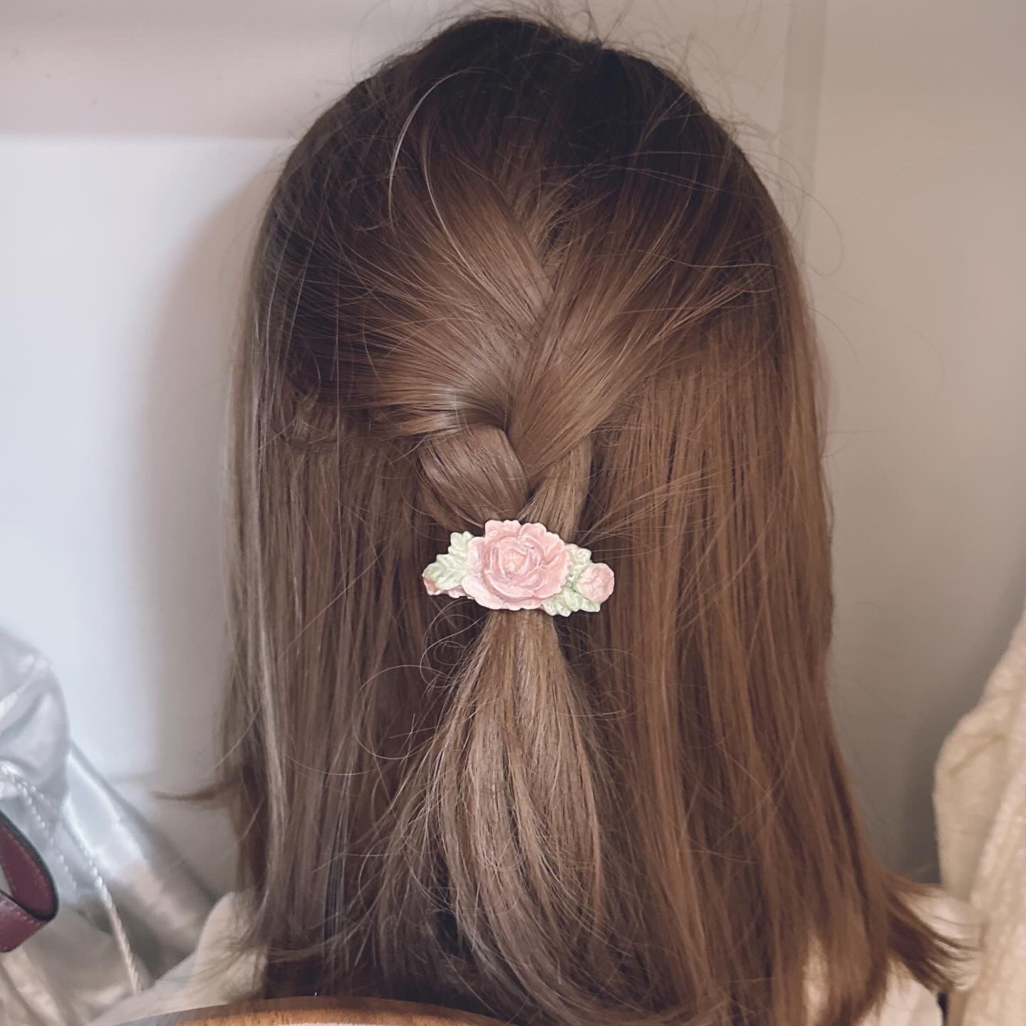 手繪淡淡玫瑰花🌹小髮夾 三色入