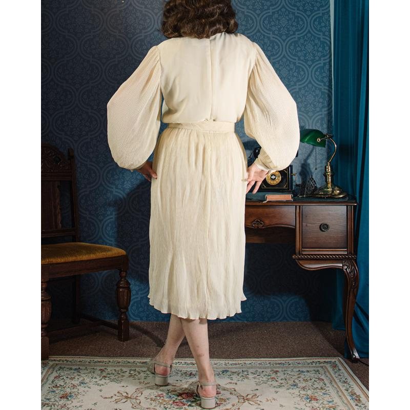 C.a. 1980s Lilli Ann Ivory Beige Accordion Bishop Sleeves Day Dress with Bow(MU108-26)
