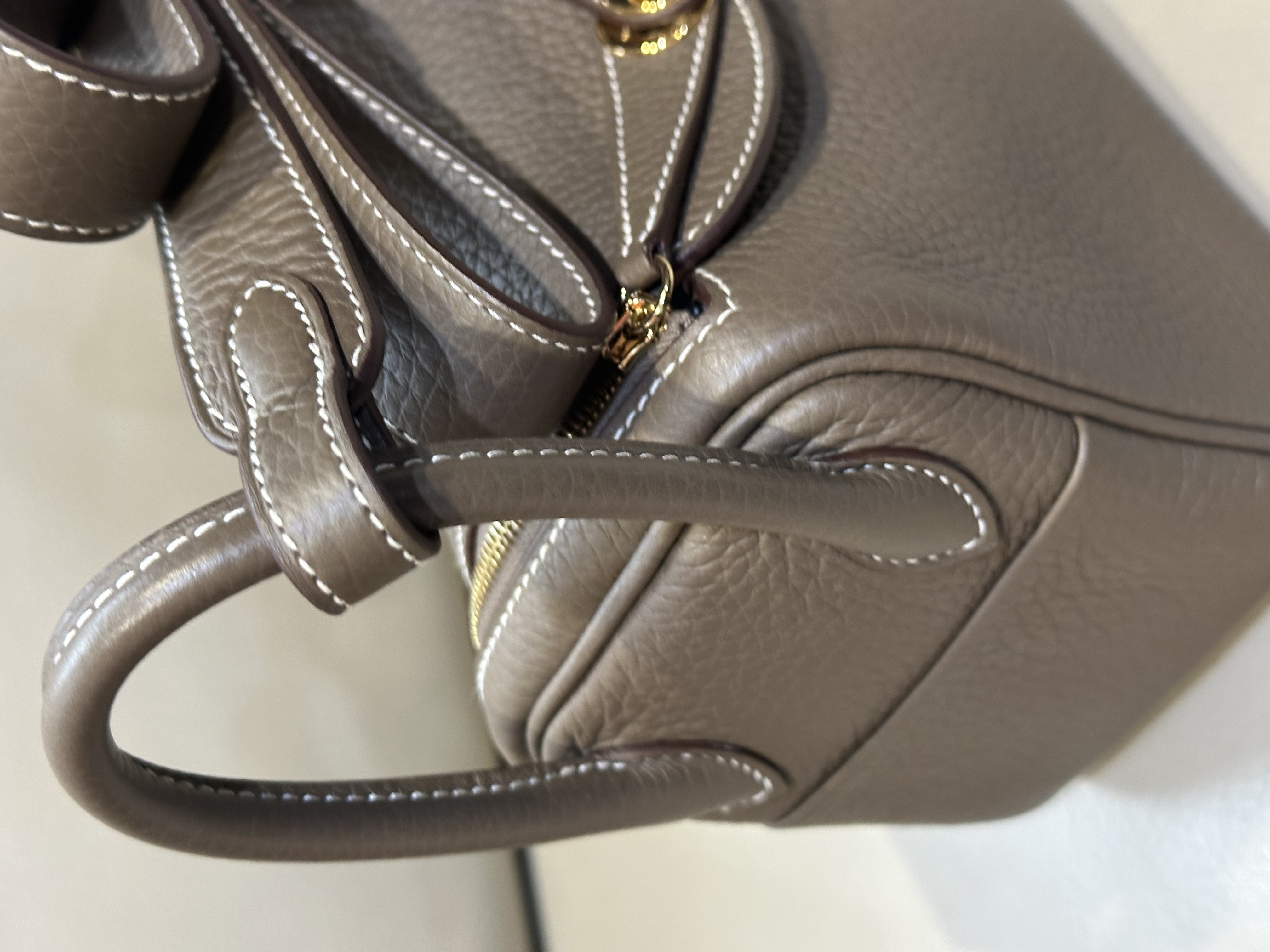 Pre-owned Hermès Mini Lindy bag Stamp B / Product Code: 26040510