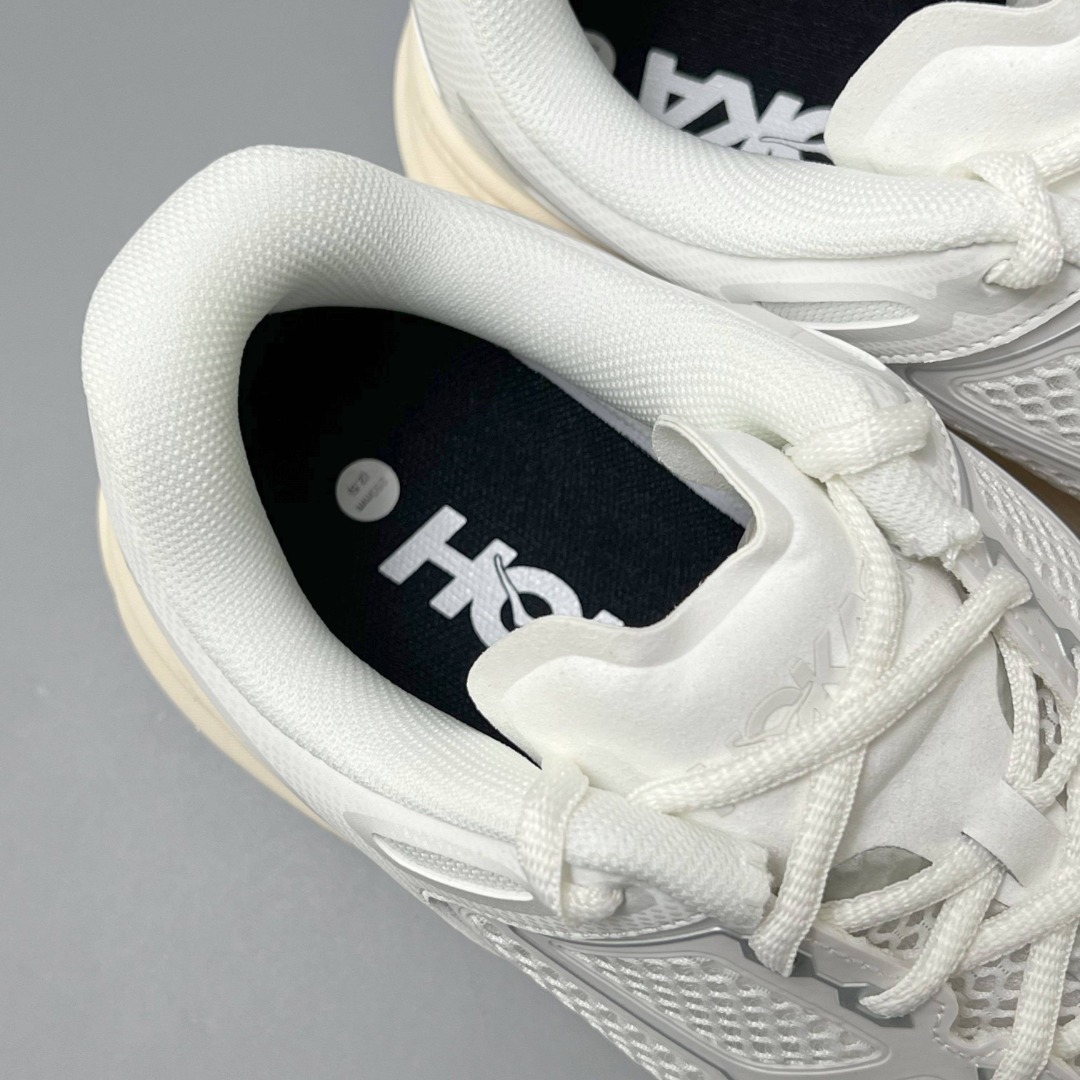 HOKA ONE ONE Clifton One9