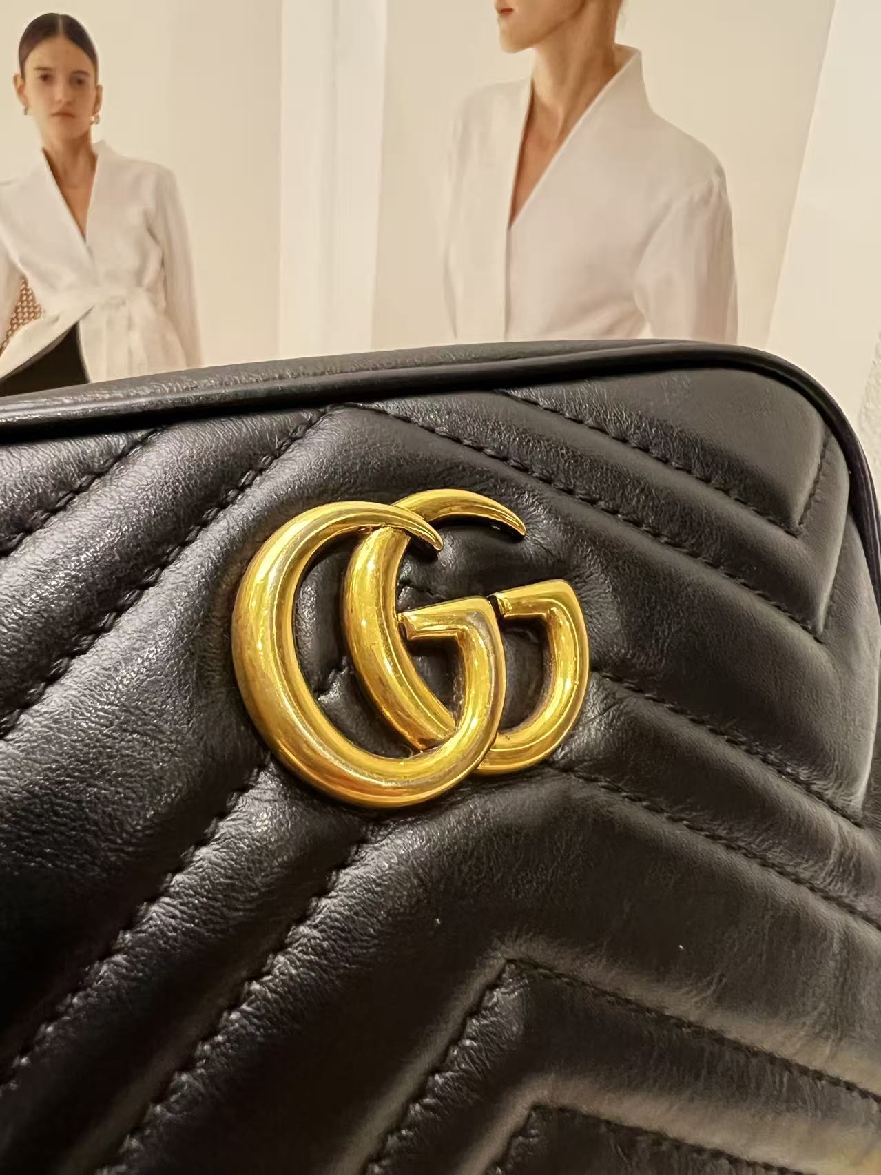  GUCCI Marmont Matelassé Leather Camera Bag