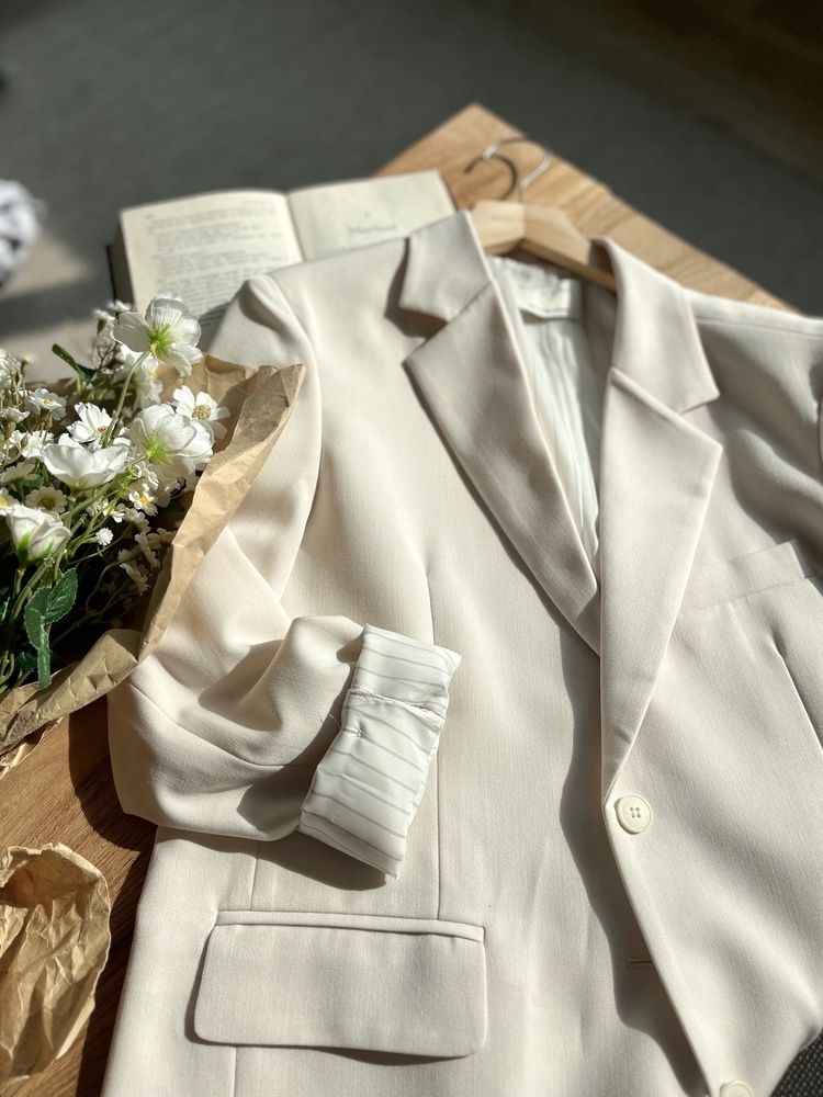 Atelier Relaxed Blazer (Ivory)