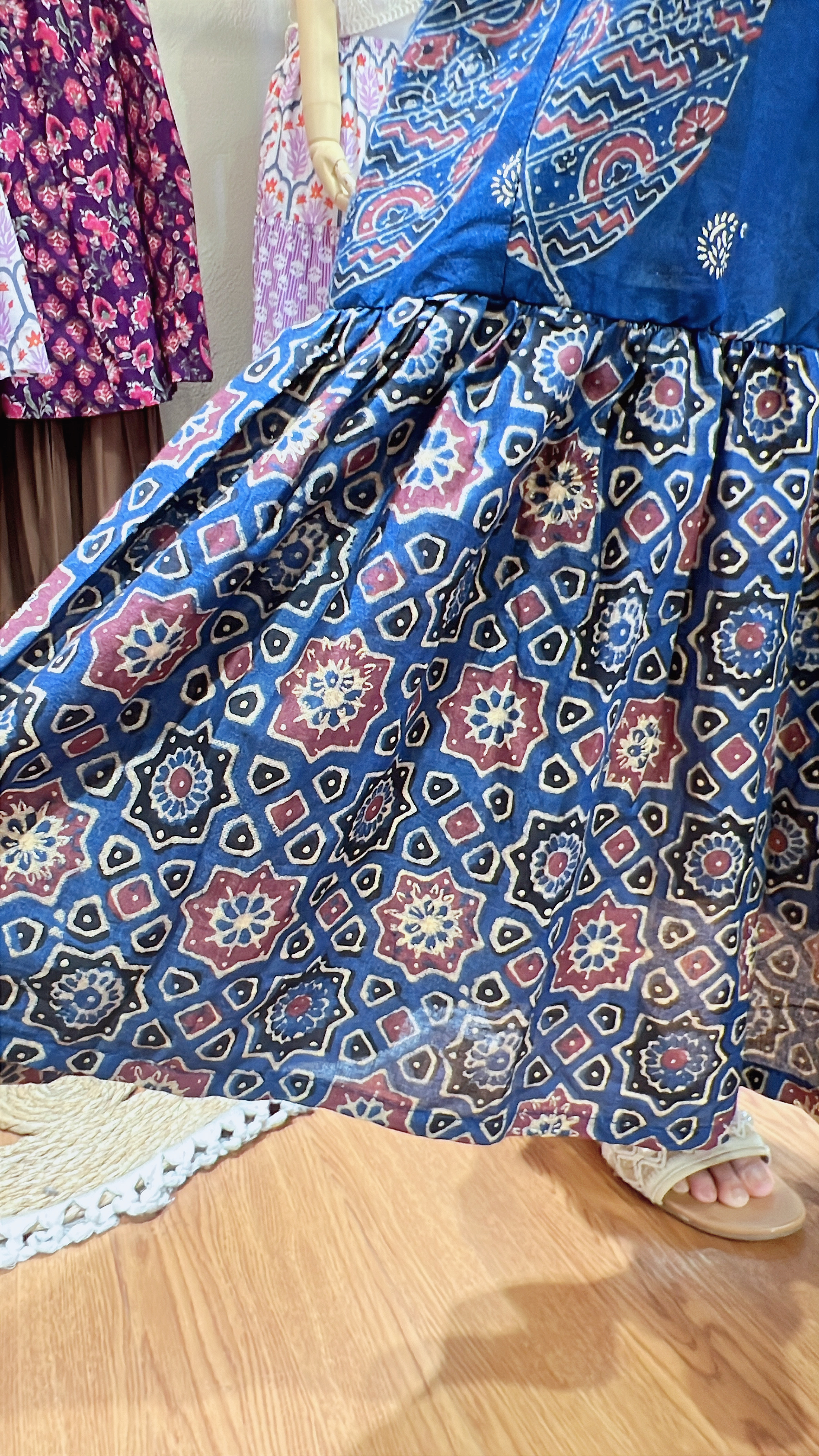 2447 Navy Blue Leaf Print Paisley Golden Stampling OP 47"