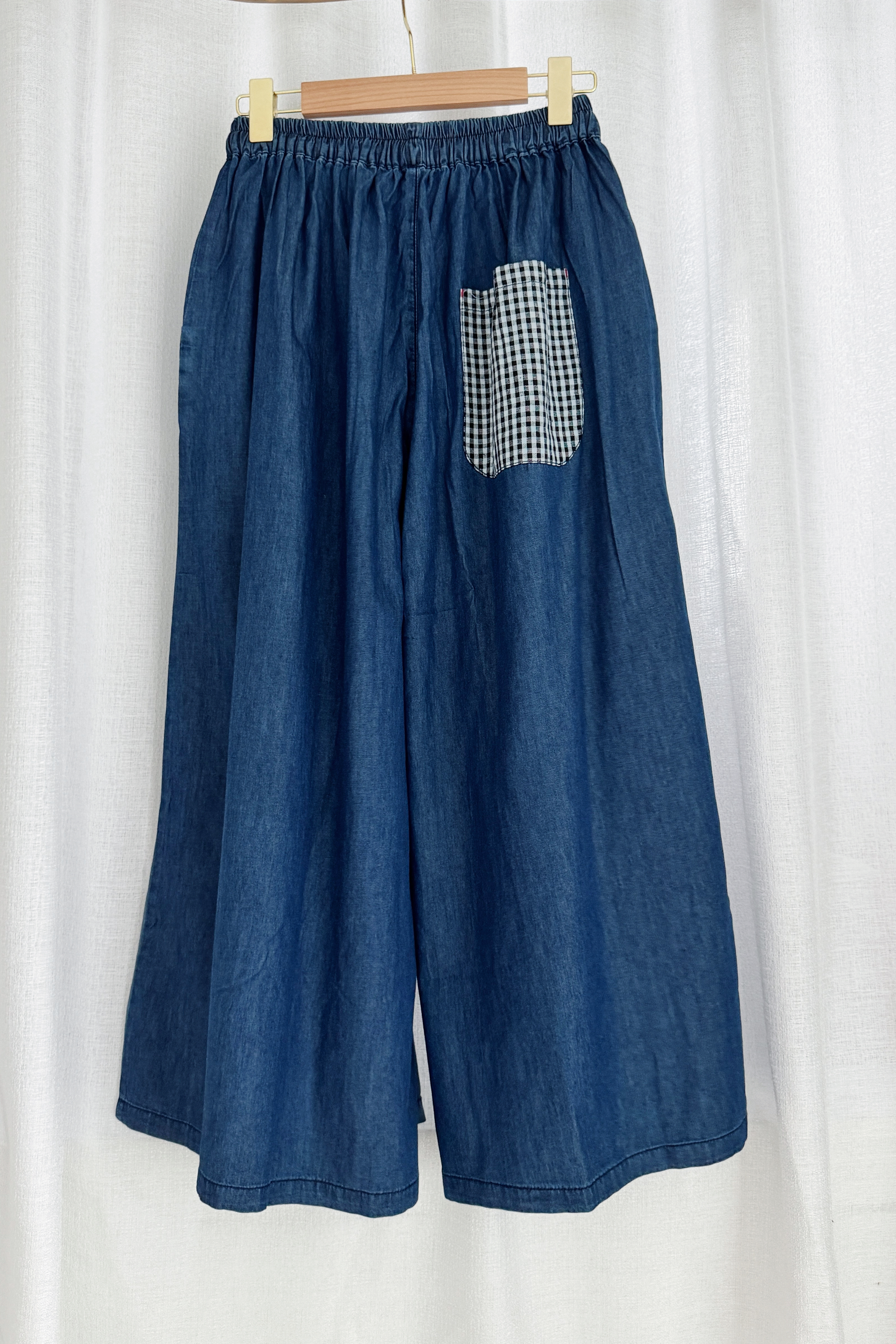 设计感丹宁拼接宽松长裤