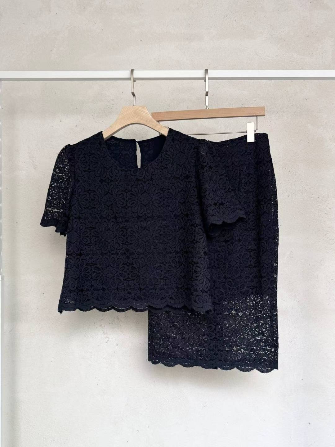 ZA002 花漾鏤空蕾絲套裝