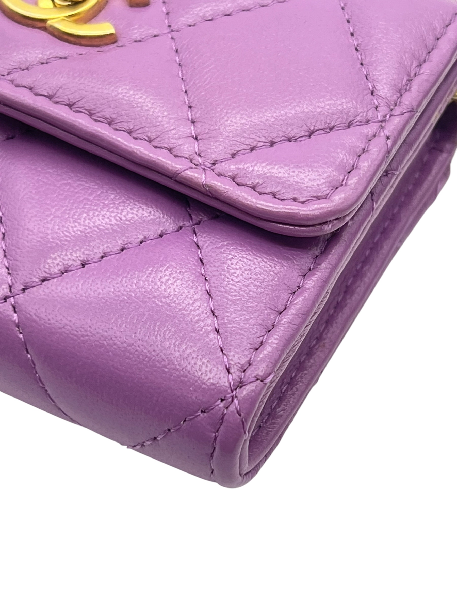 Pre-Owned CHANEL Card Case On Chain / Product Code: 061402