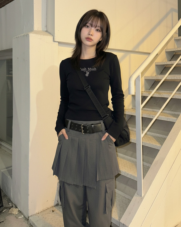 MuahMuah HEART STRING RIBBON CROP T-SHIRT