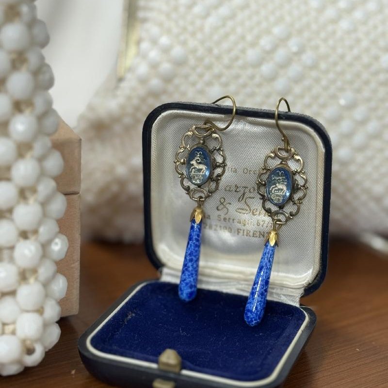 Vintage Recomposed with vintage Czechoslovakian Glass Horoscope Hook Earrings - Aries （MW268)
